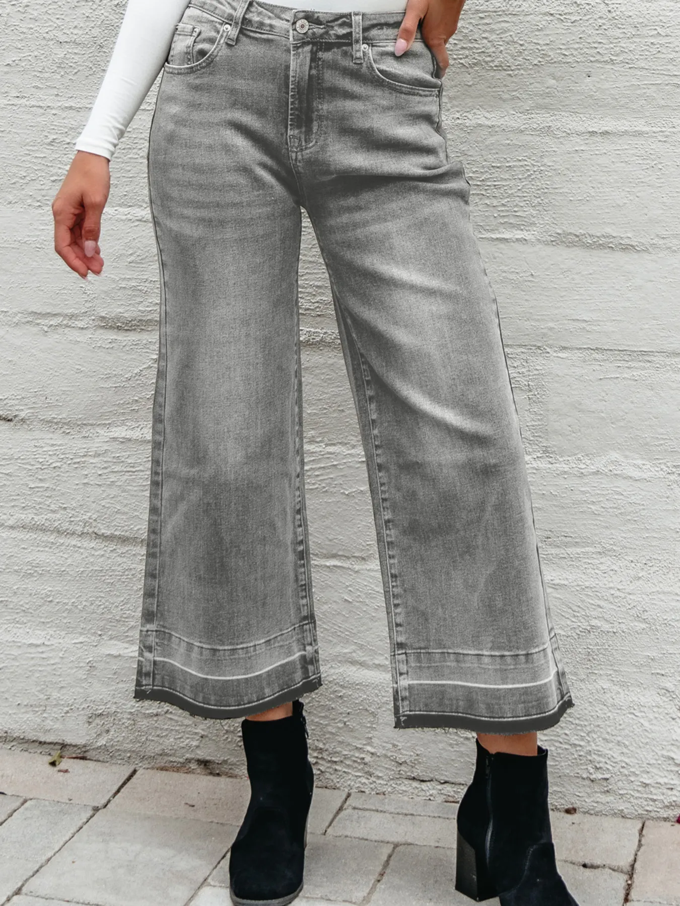 High Waist Wide Leg Washed Jeans - Image 21