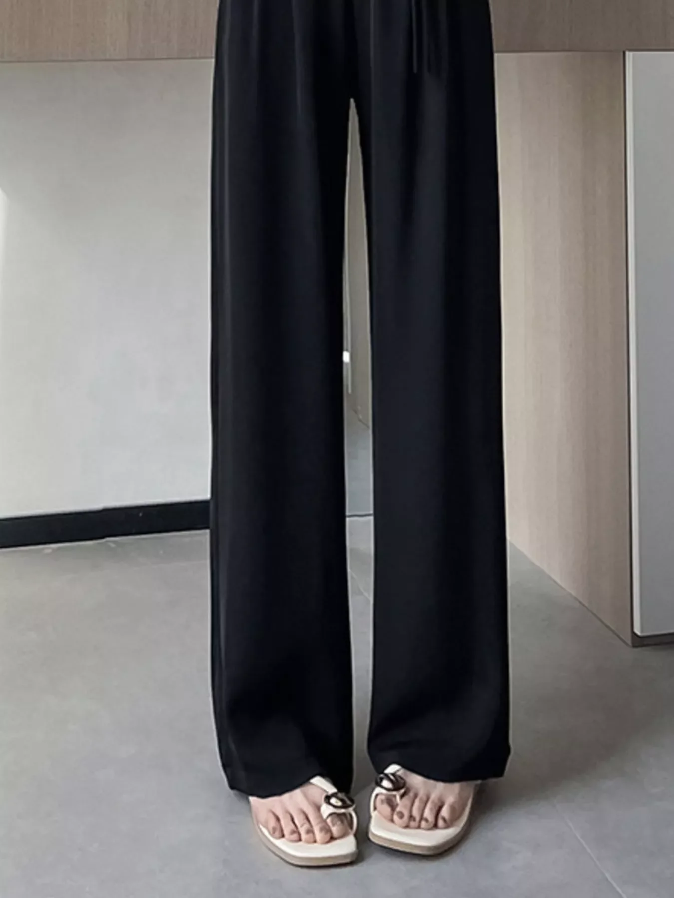 High-Waisted Wide-Leg Pants - Image 3
