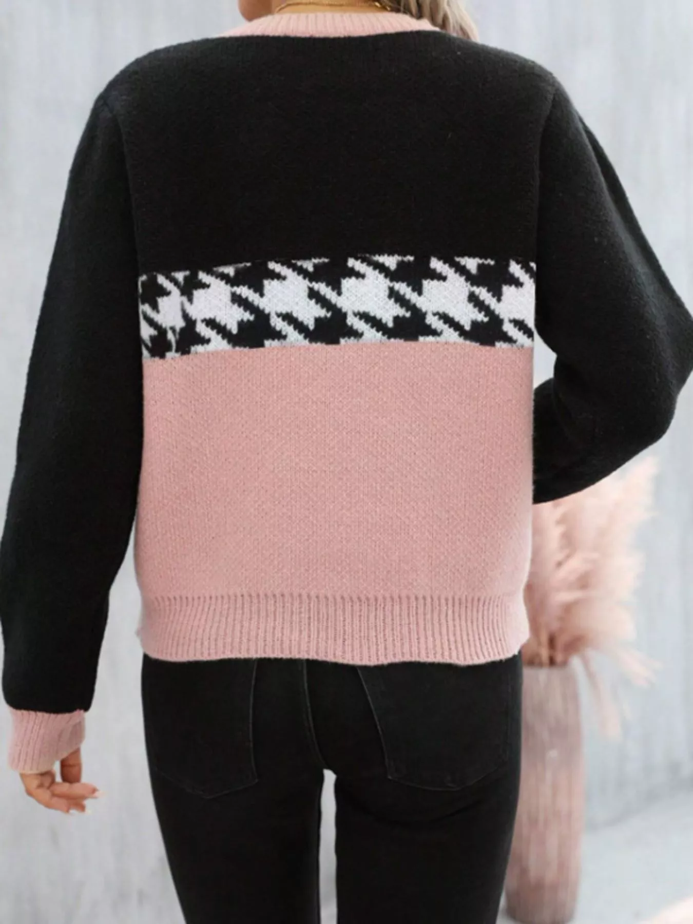 Houndstooth Pattern Color Block Sweater - Image 15
