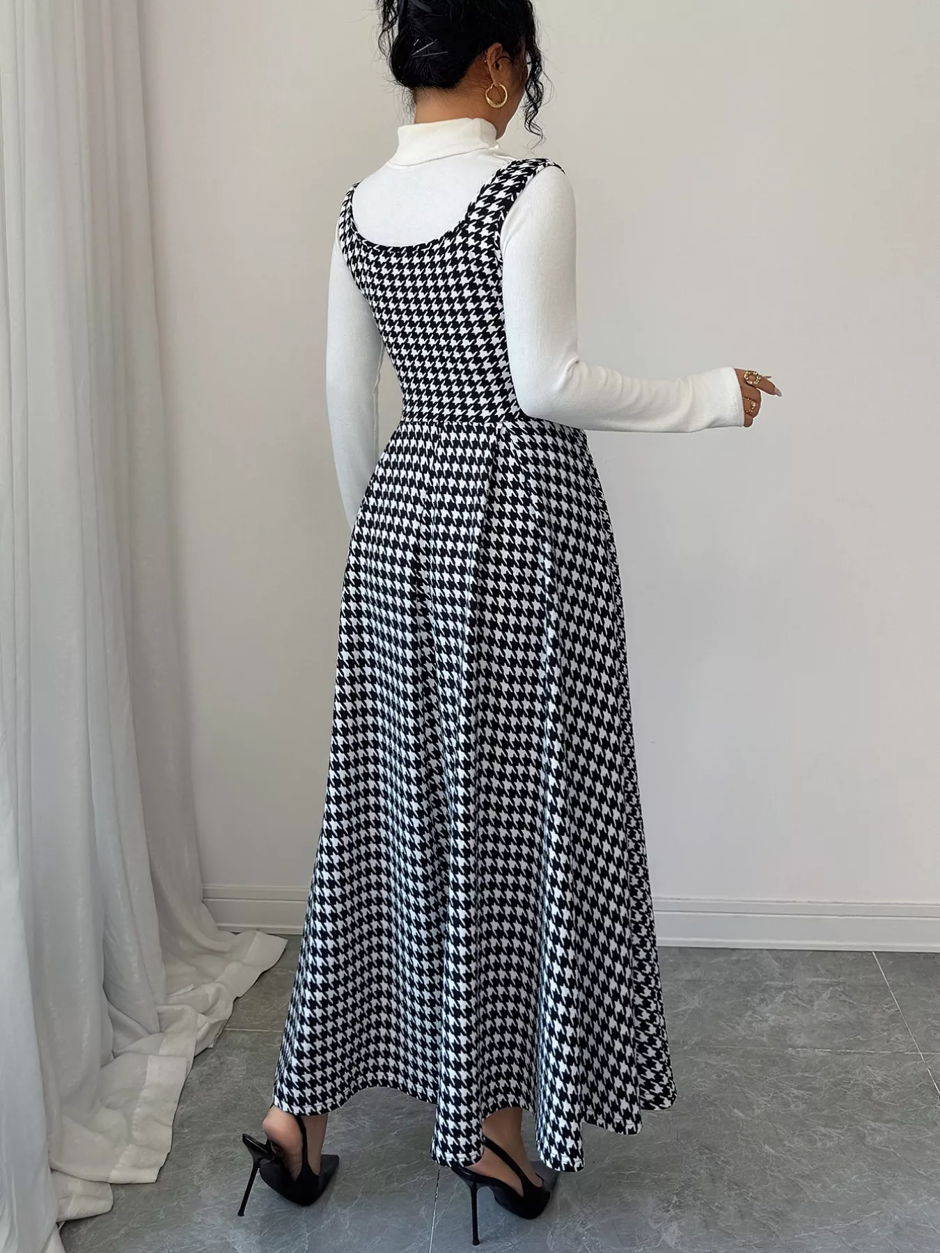 Houndstooth Sleeveless A-Line Dress - Image 2