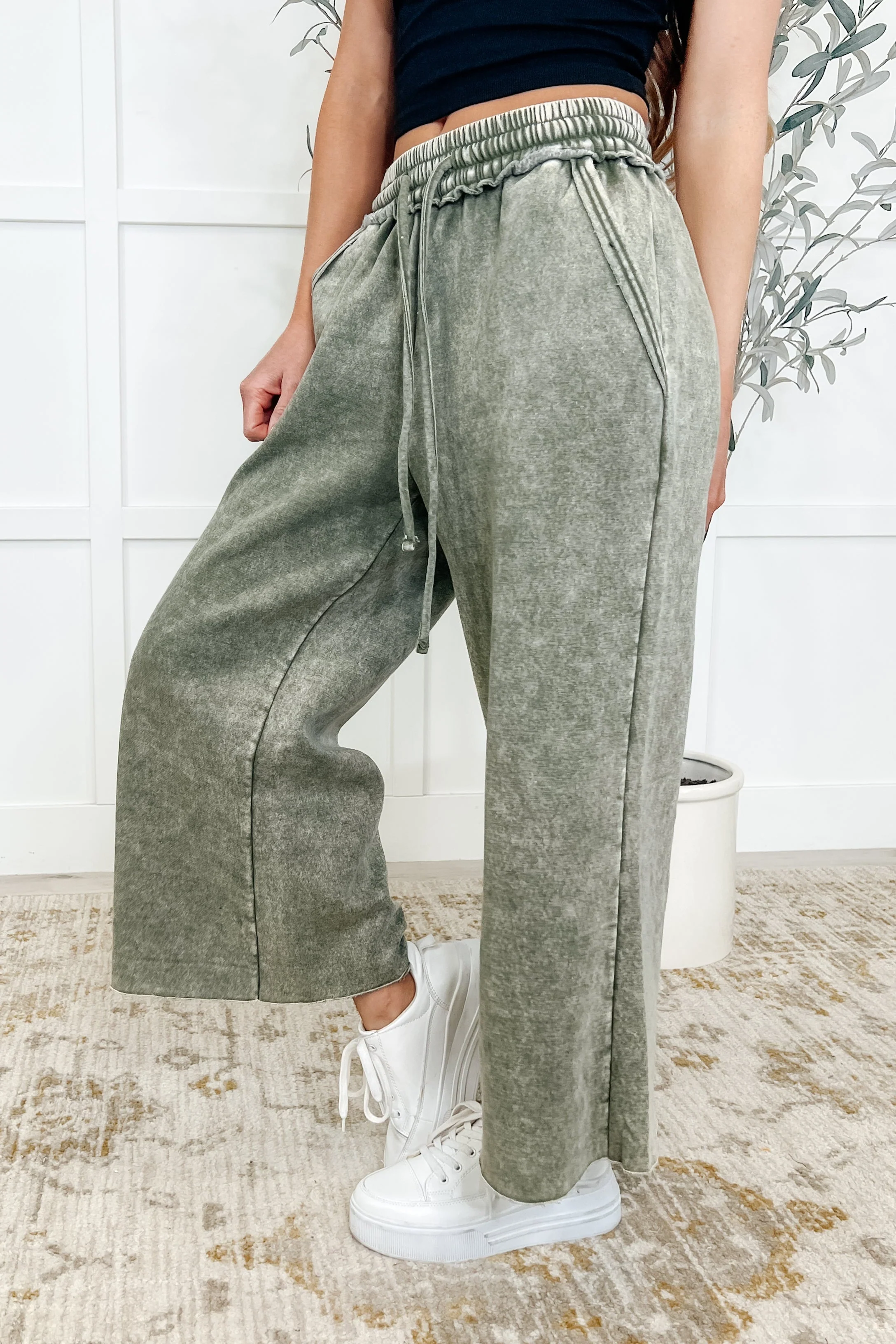 In or Out Wide Leg Cropped Pants Lt Olive - Image 2