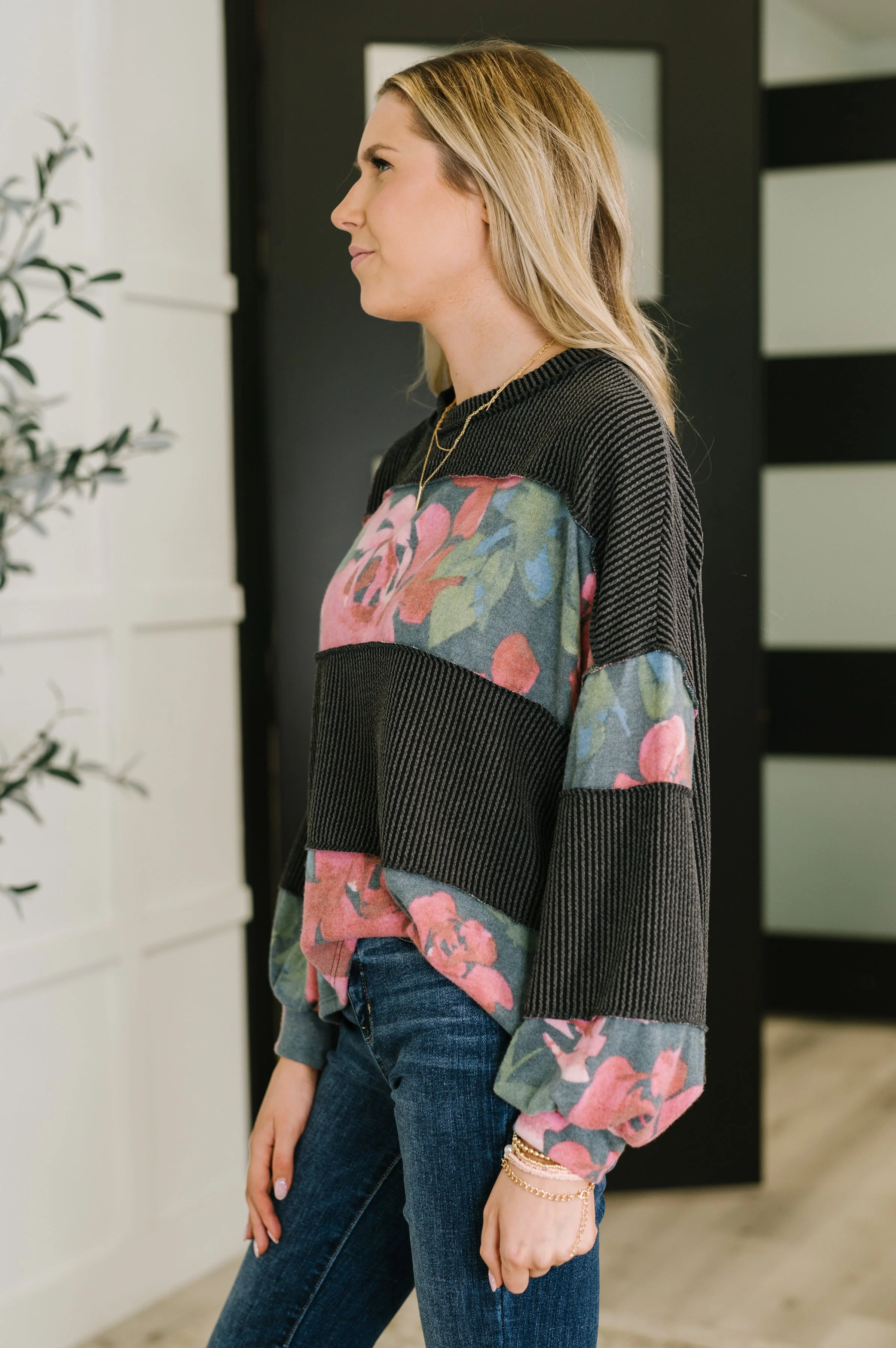 In the Spotlight Contrast Pullover - Image 4