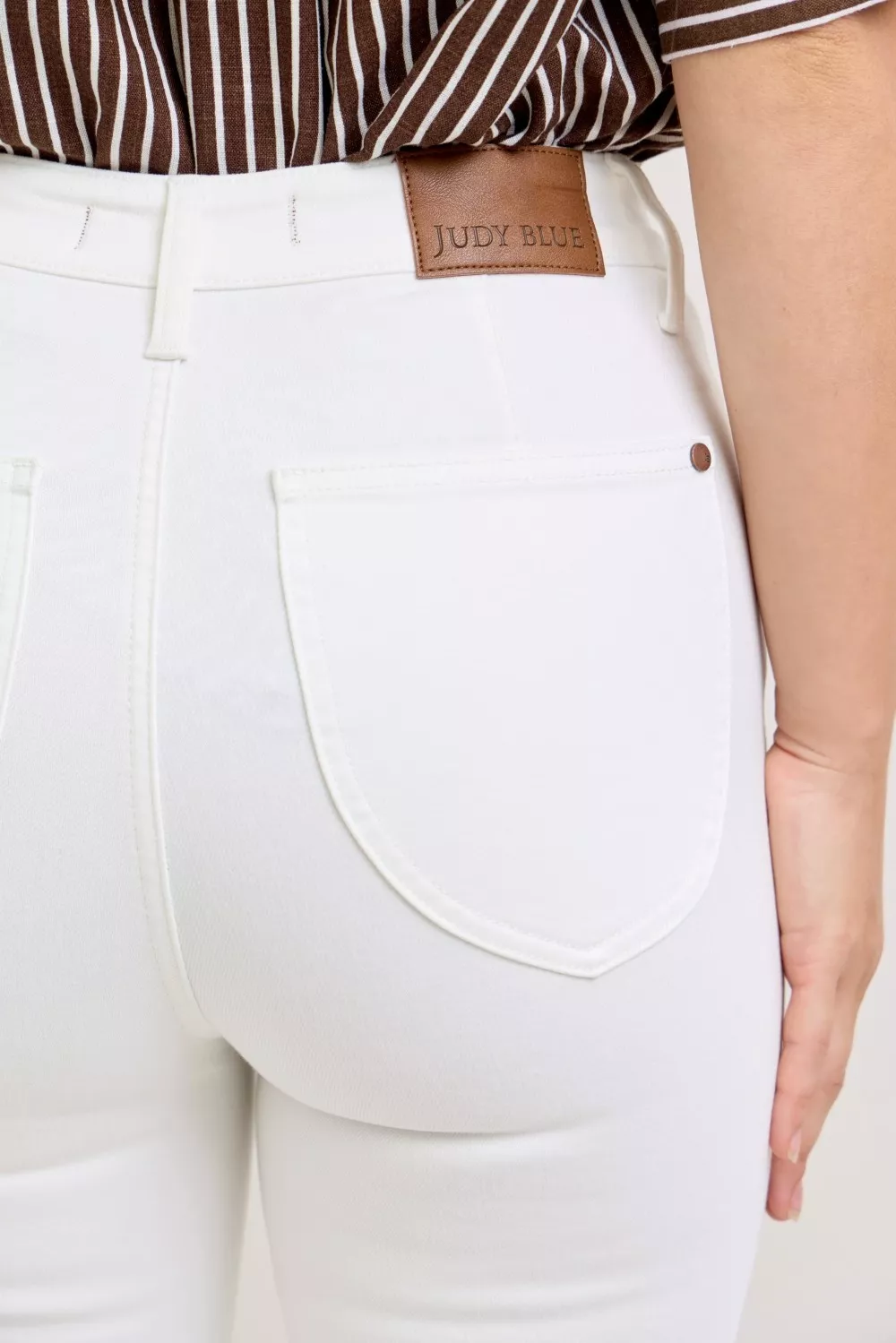 Judy Blue High Waist Extended Waistband Capri Pants with Spade Pockets - Image 6