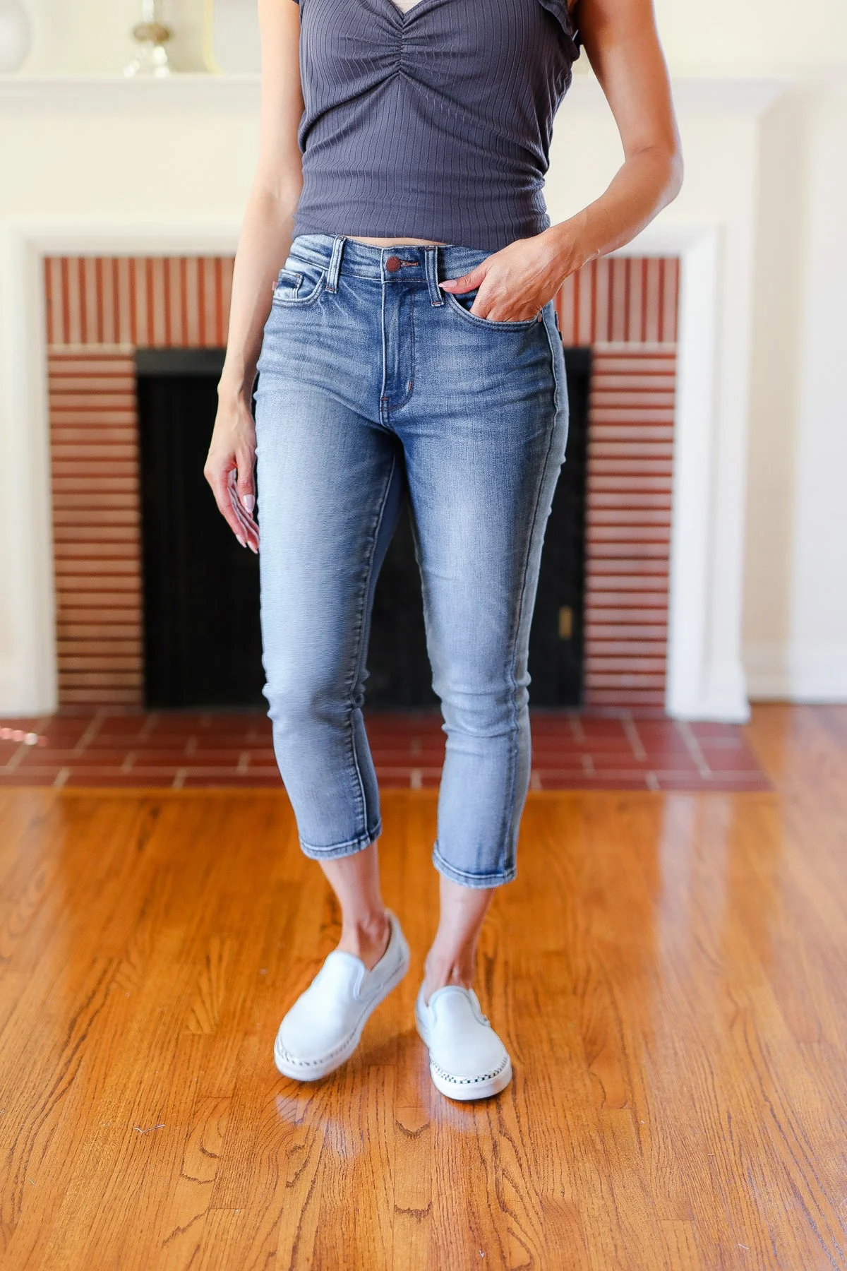 Judy Blue Medium Wash Mid Rise Skinny Capri - Image 8