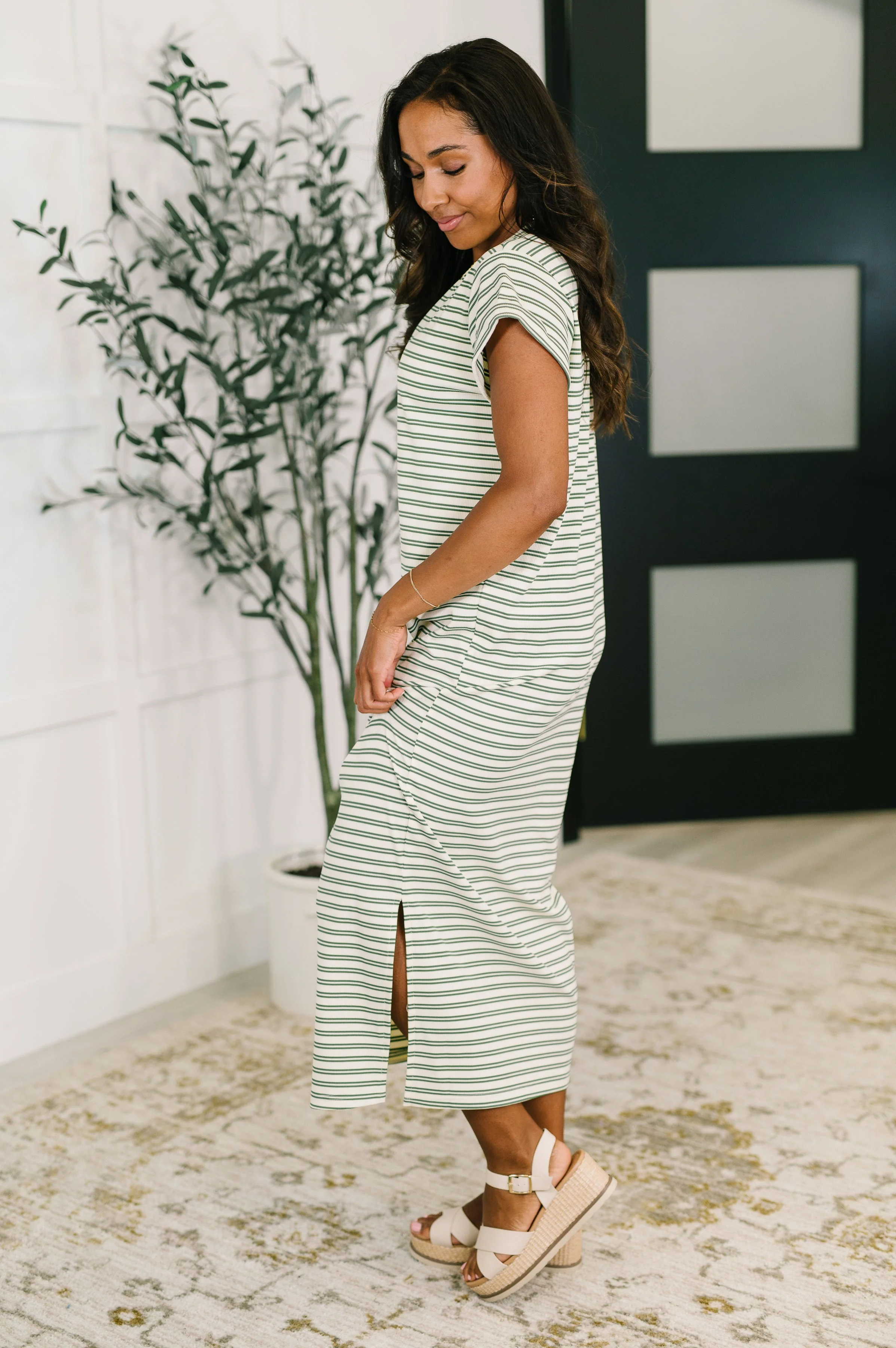 Keep Me Comfy Casual Maxi Dress in Green - Image 3