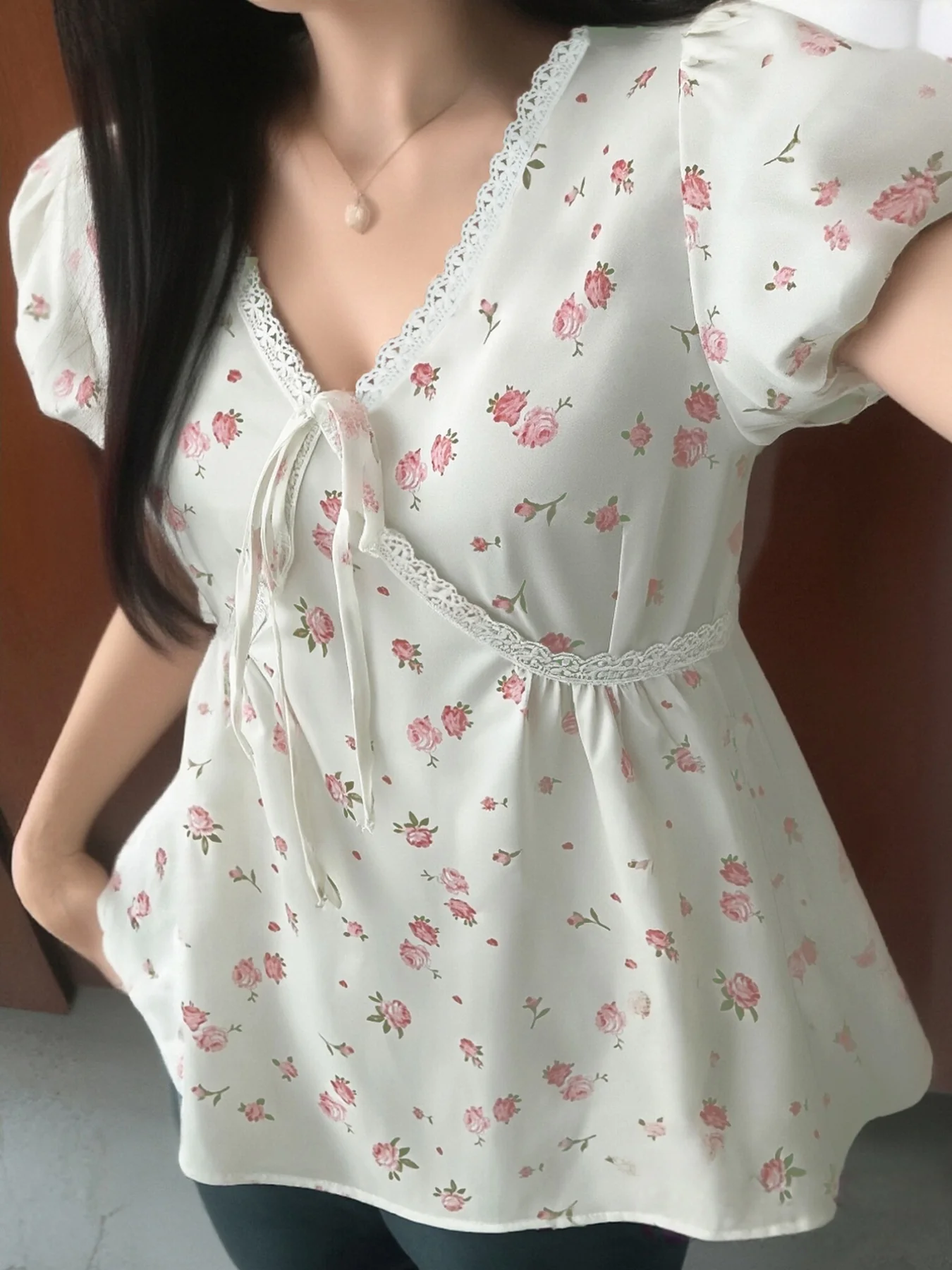 Lace Detail Short Sleeve Blouse - Image 4