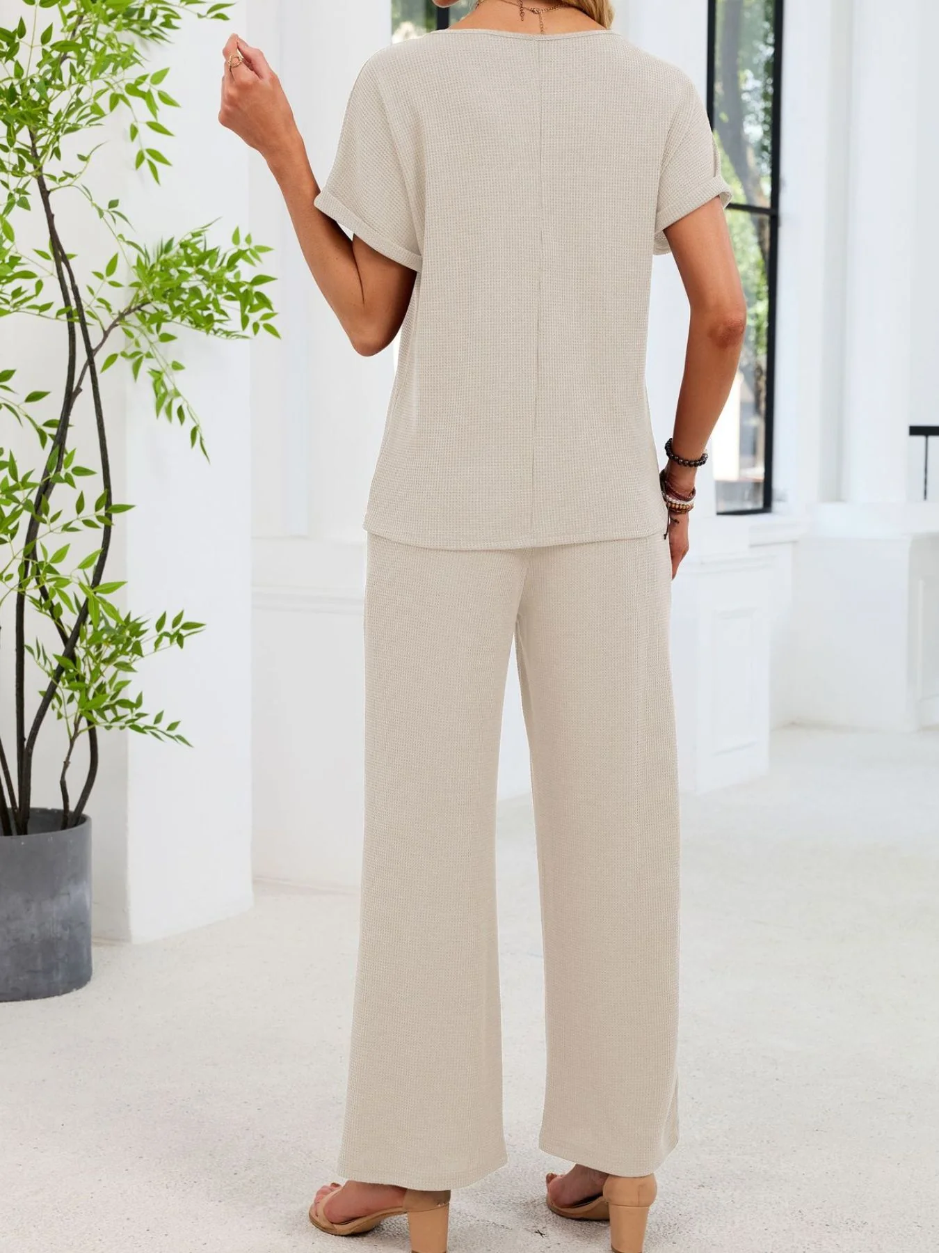 Lace Detail Short Sleeve Top and Pants Set - Image 12