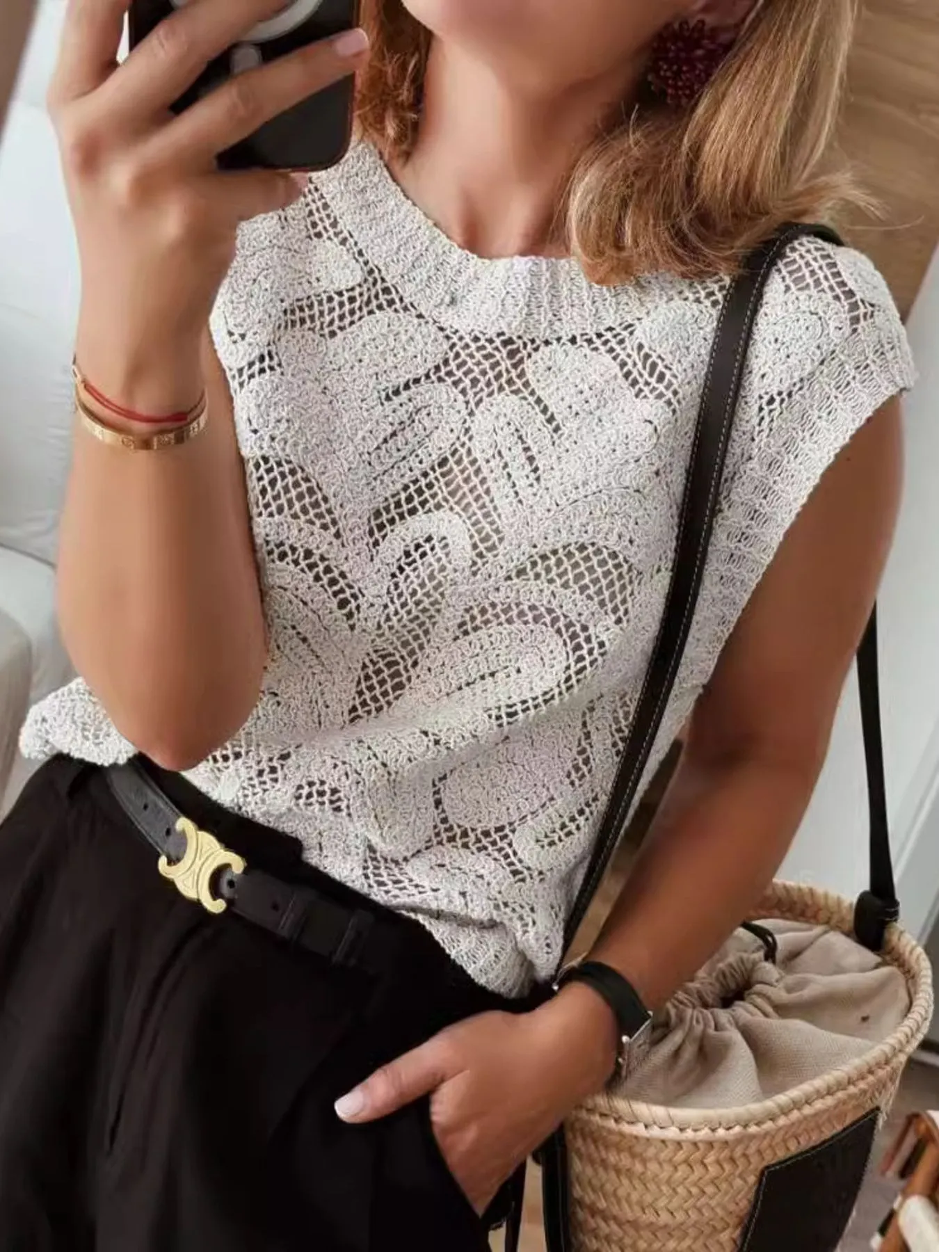Lace Knit Sleeveless Sweater Vest - Image 4