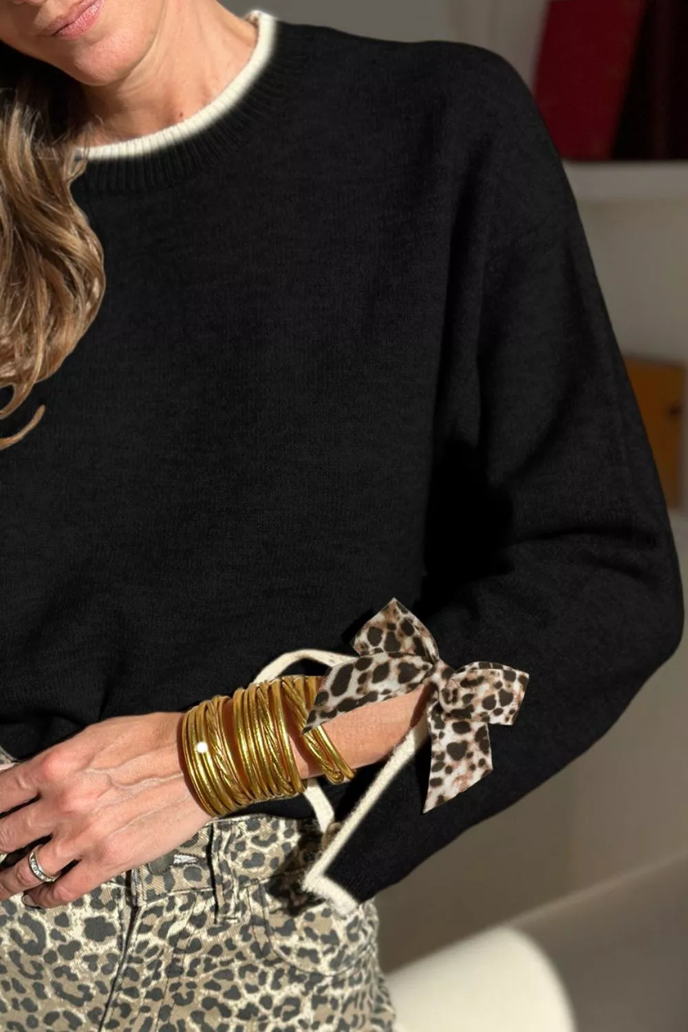 Leopard Bow Decor Split Cuff Contrast Trim Sweater - Image 3