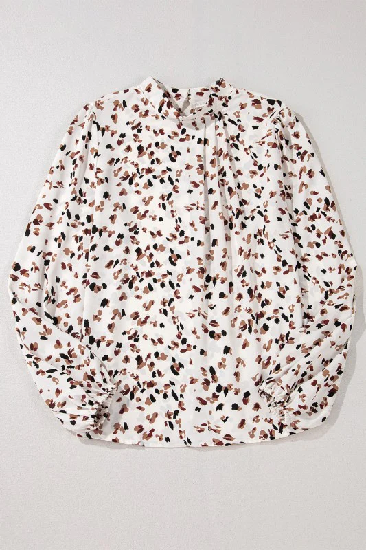 Leopard Lantern Sleeve Pleated Blouse - Image 5