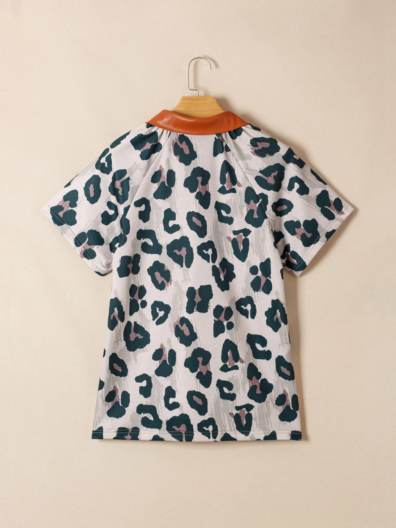 \Leopard Print Button Contrast Collared Short Sleeve Blouse - Image 5