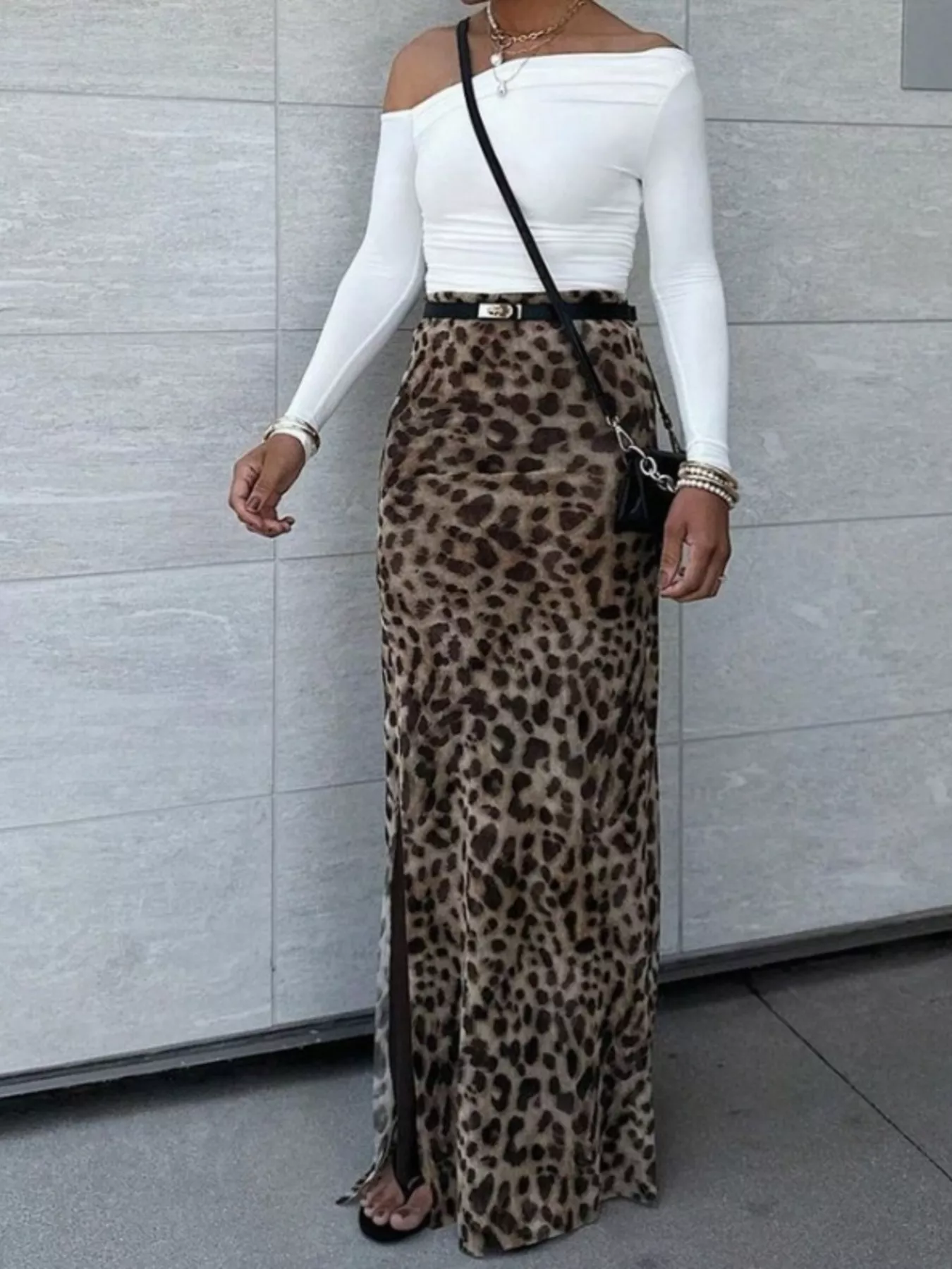 Leopard Print High-Waisted Maxi Skirt - Image 5