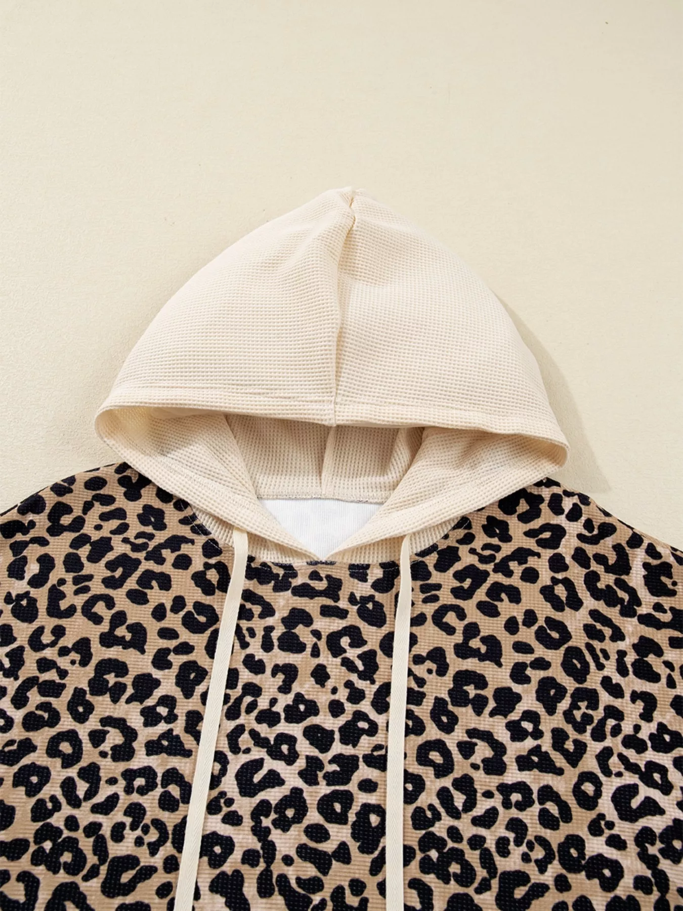 Leopard Print Long Sleeve Hoodie with Pocket - Image 6