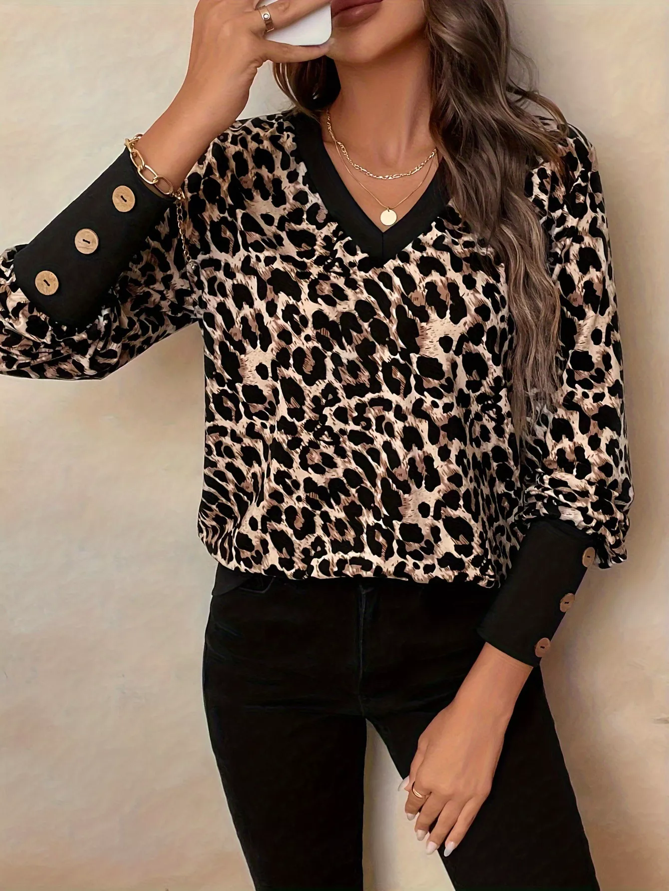 Leopard Print V-Neck Long Sleeve T-Shirt - Image 4