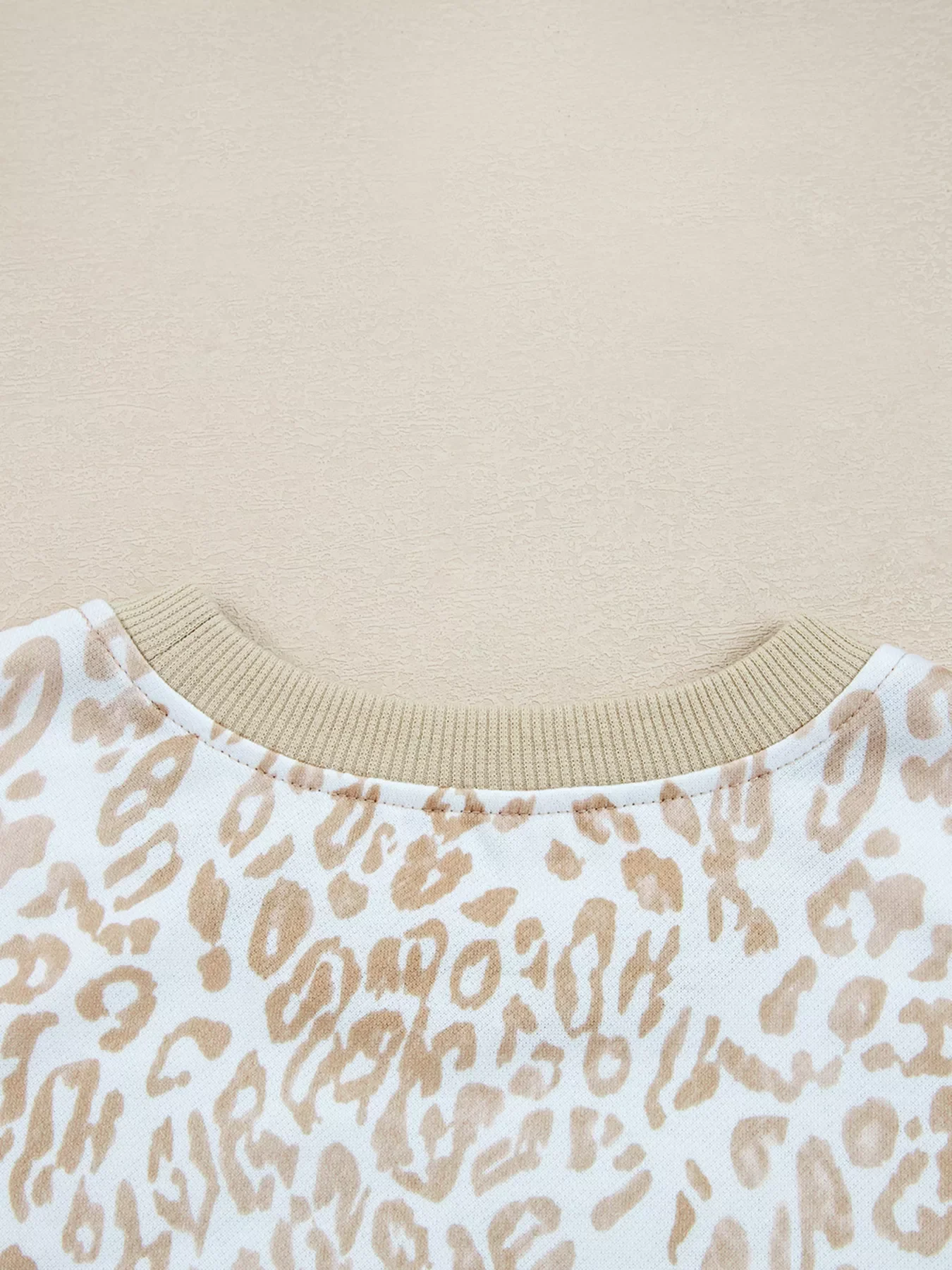 Leopard Ruffle Detail Ribbed Trim Round Neck Sweatshirt - Image 11