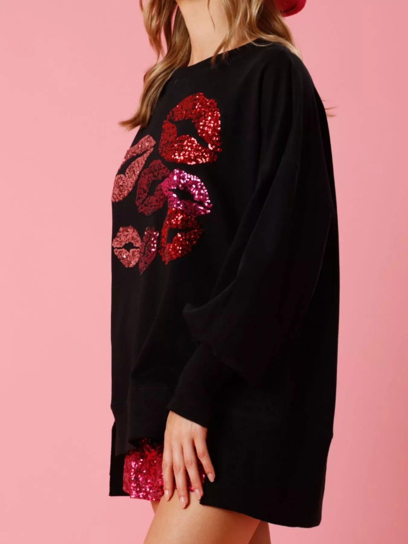 Lips Round Neck Dropped Shoulder Sweatshirt - Image 22