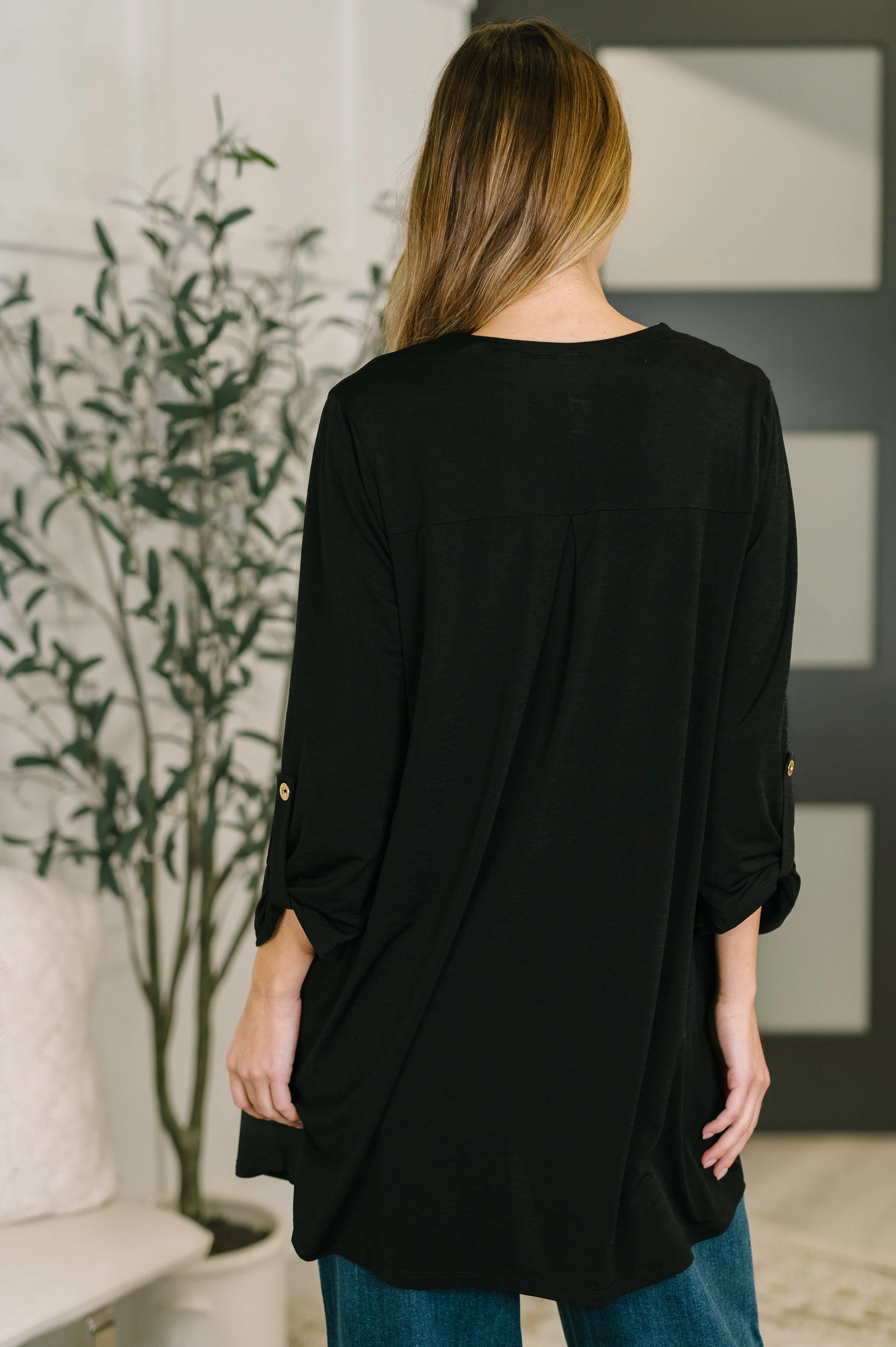 Lizzy Cardigan in Black - Image 5