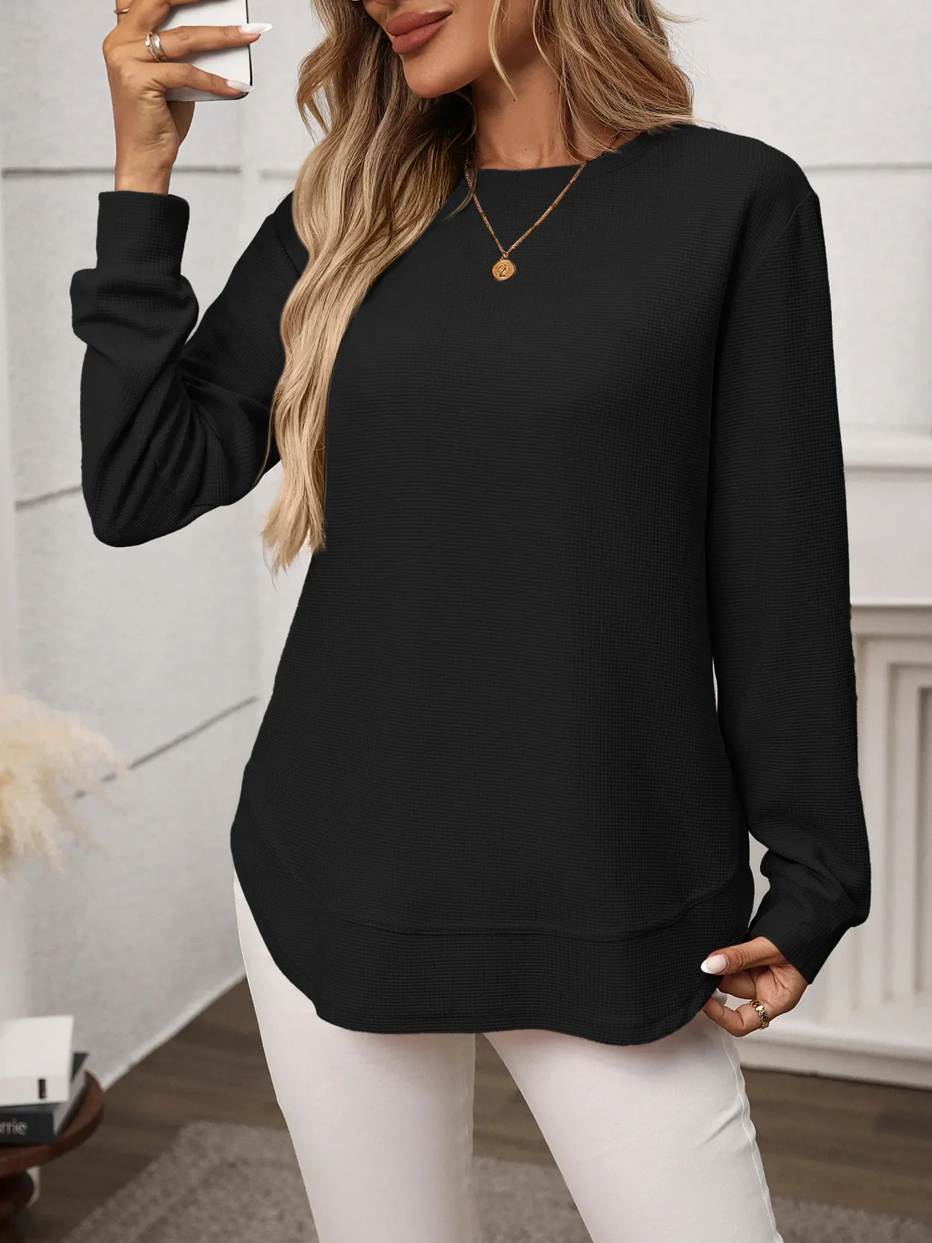 Long Sleeve Round Neck T-Shirt - Image 13