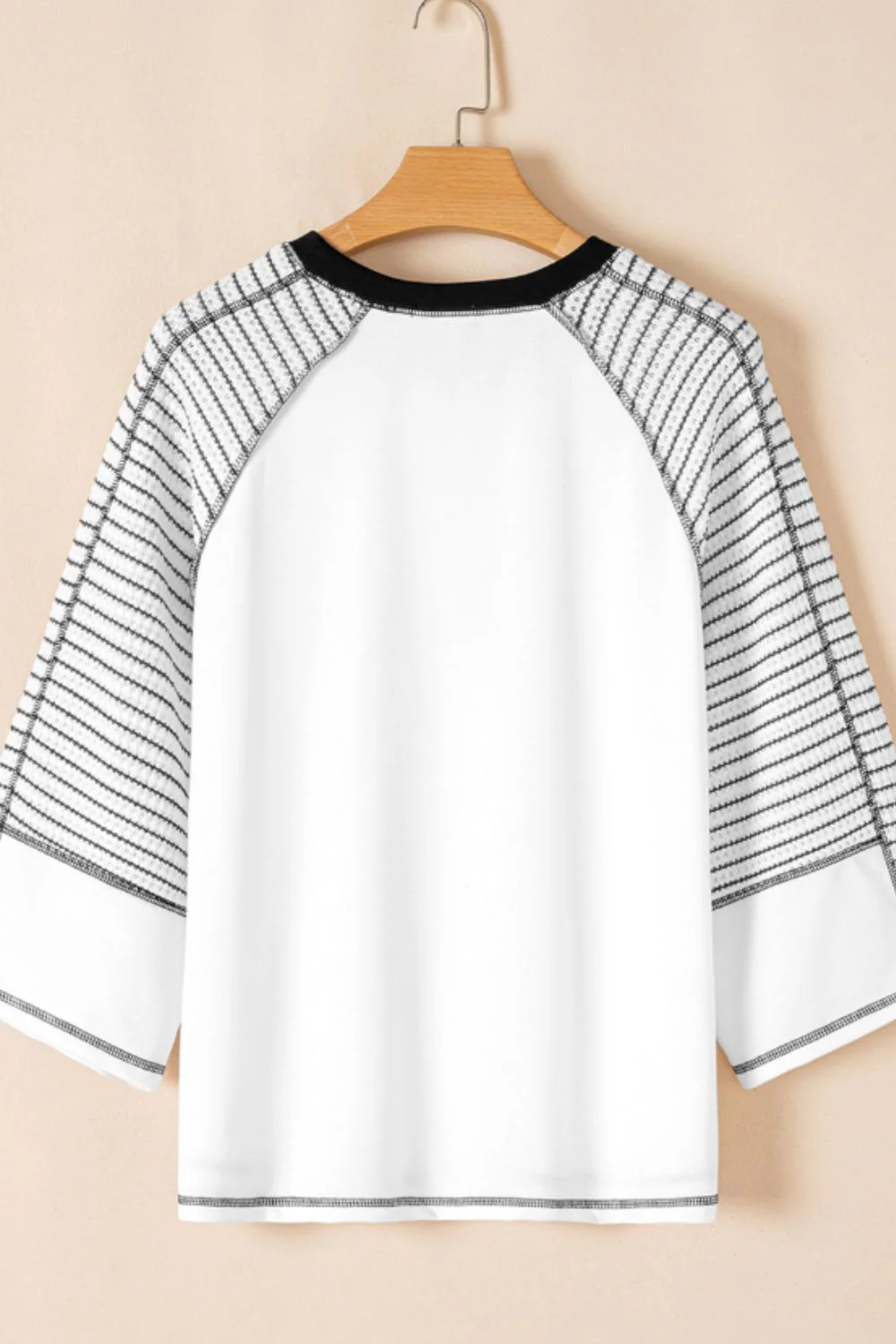 MAMA Leopard Graphic Contrast Stitching T-Shirt - Image 3