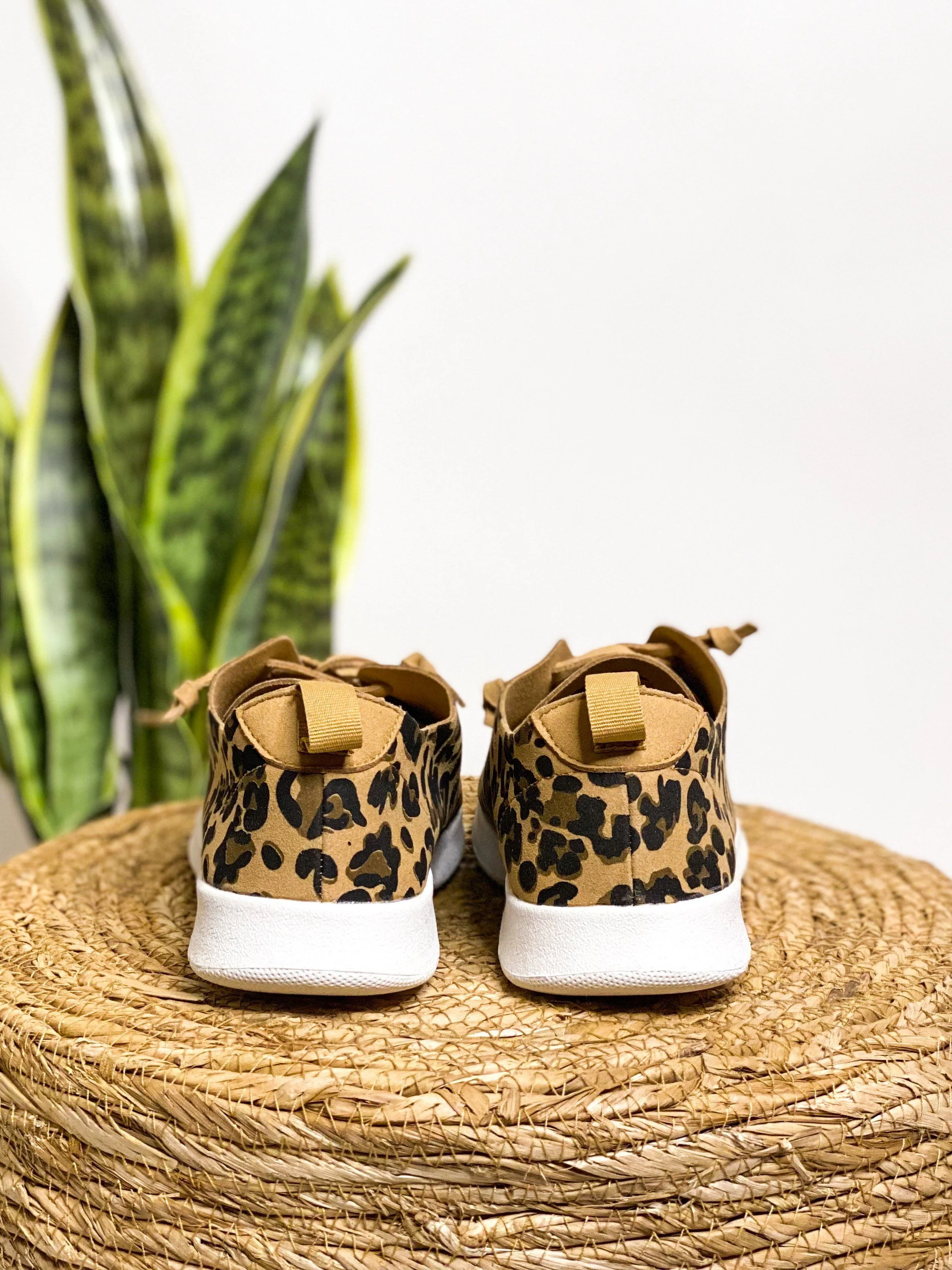 Mayo Sneaker in Leopard - Image 3
