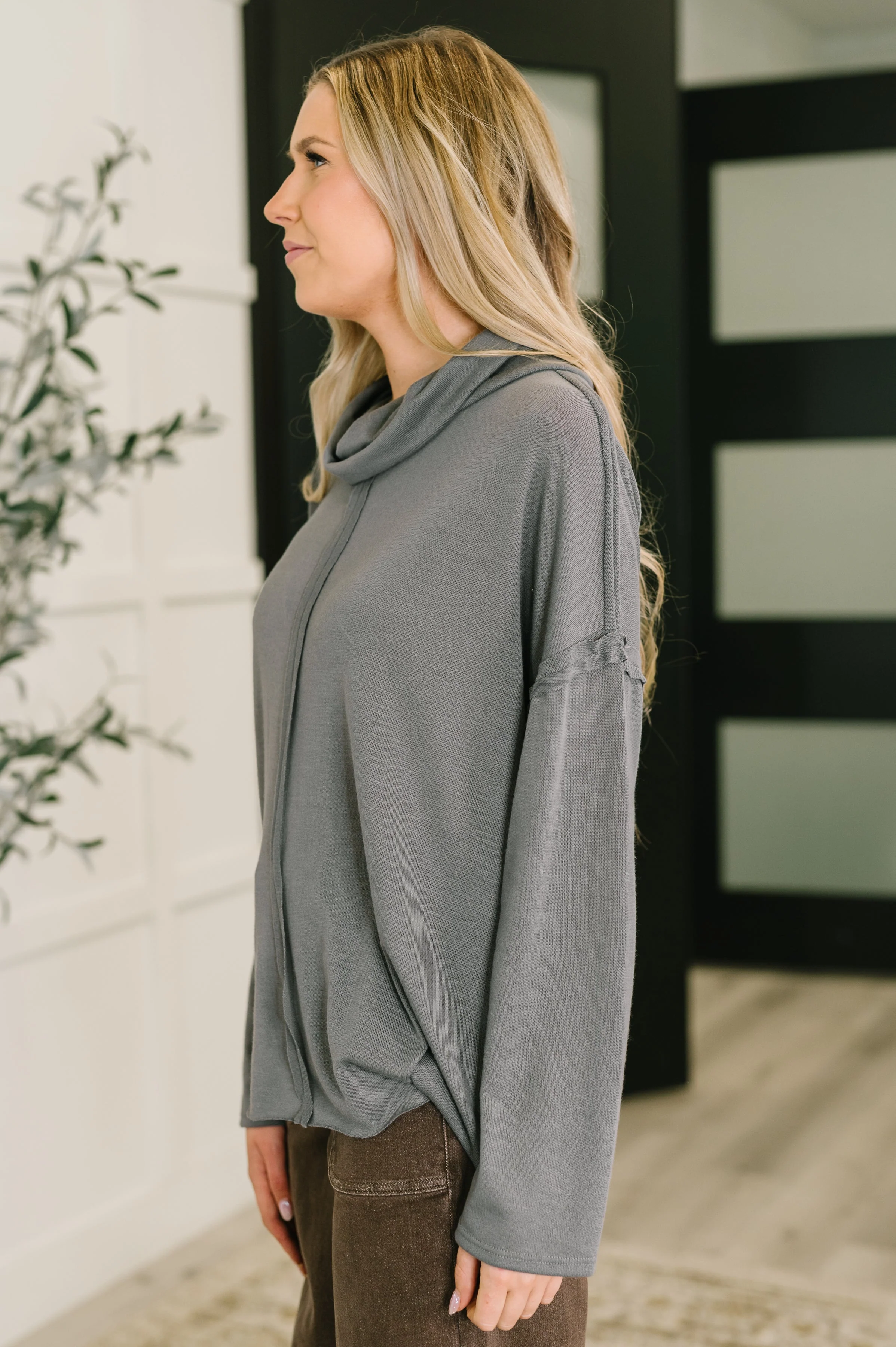 Metro Flow Center Seam Turtleneck - Image 4