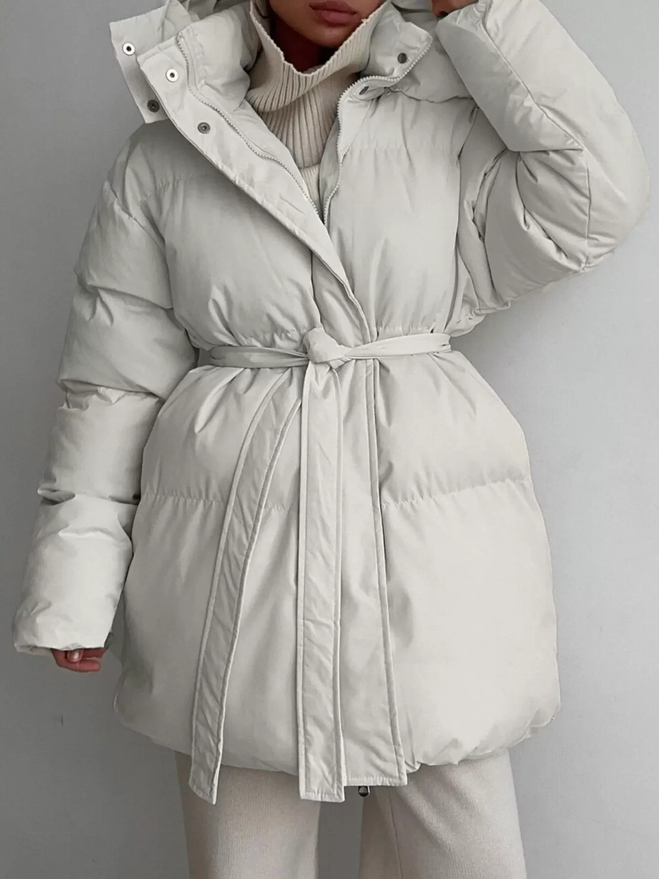 Mid-Length Thickened Hooded Winter Coat with Belted - Image 9