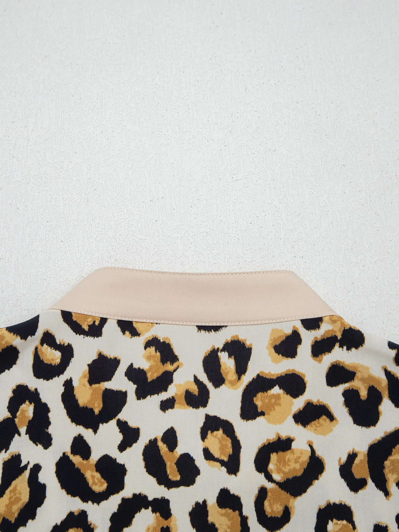 Mixed Leopard Patchwork 3/4 Sleeve Loose Shirt - Image 5