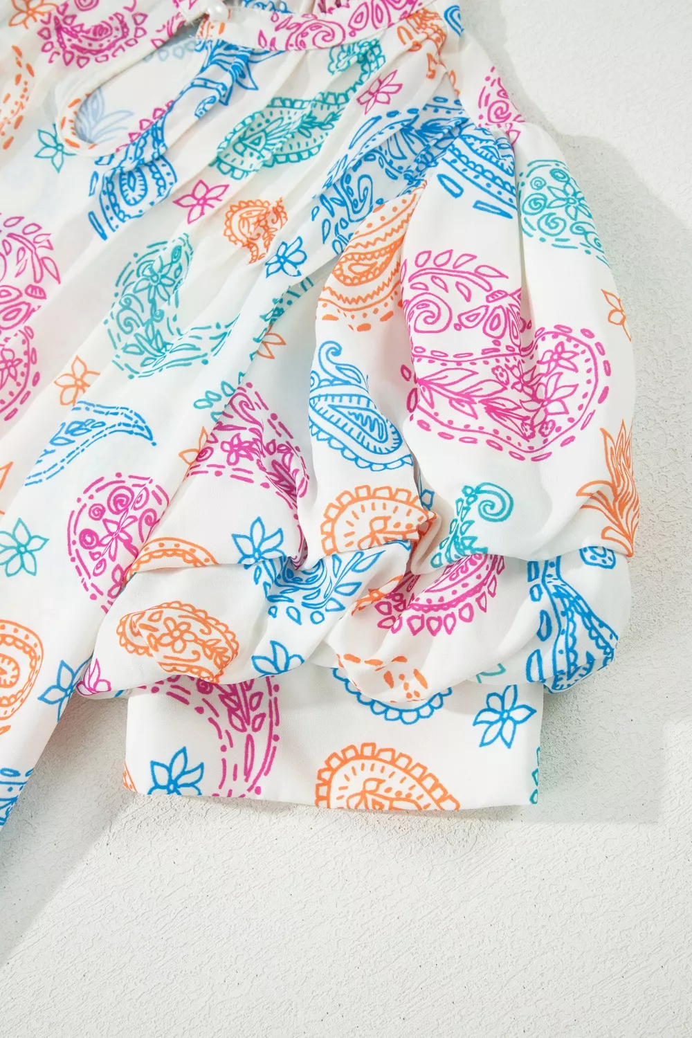 Multicolour Vibrant Paisley Printed Button Keyhole Puff Sleeve Blouse - Image 9