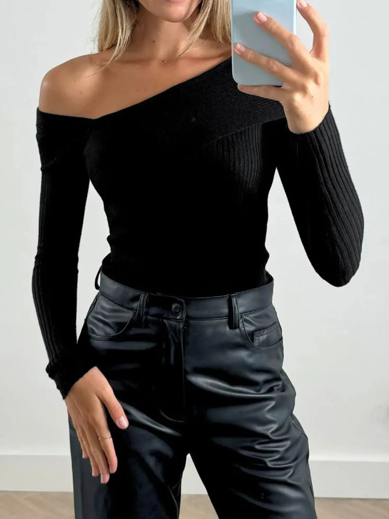 Off-Shoulder Ribbed Knit Top - Image 4