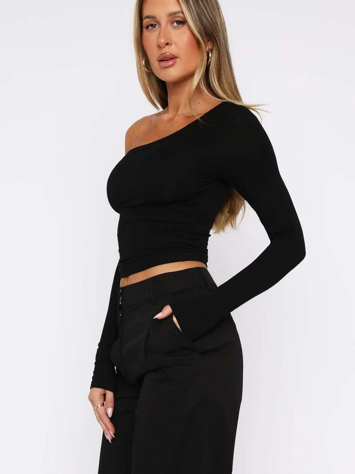 One Shoulder Long Sleeve Crop T-Shirt - Image 4