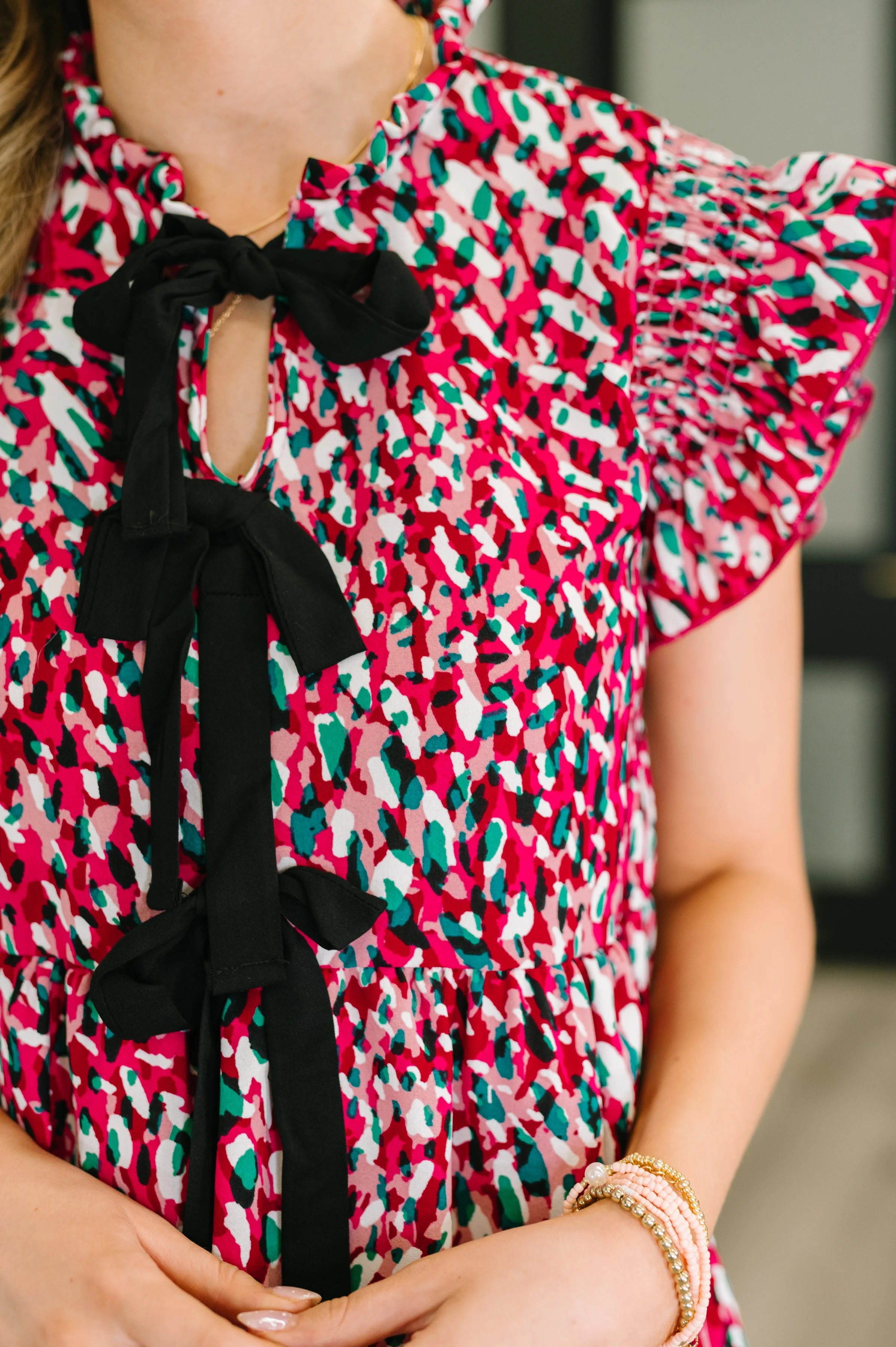 Pattern Pending Bow Detail Dress in Fuchsia and Black - Image 2