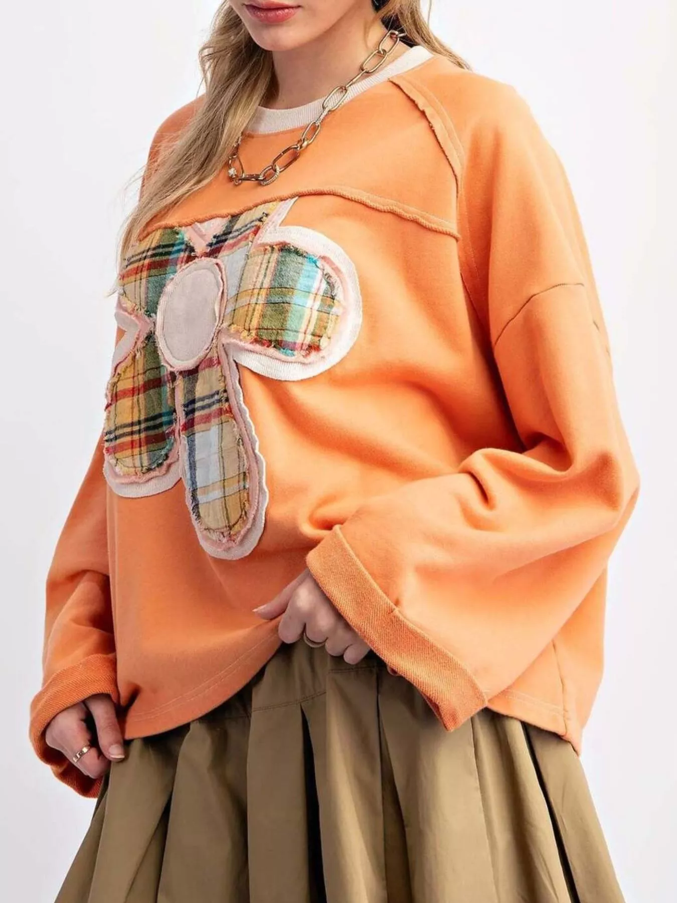 Plaid Flower Patched Round Neck T-Shirt - Image 2