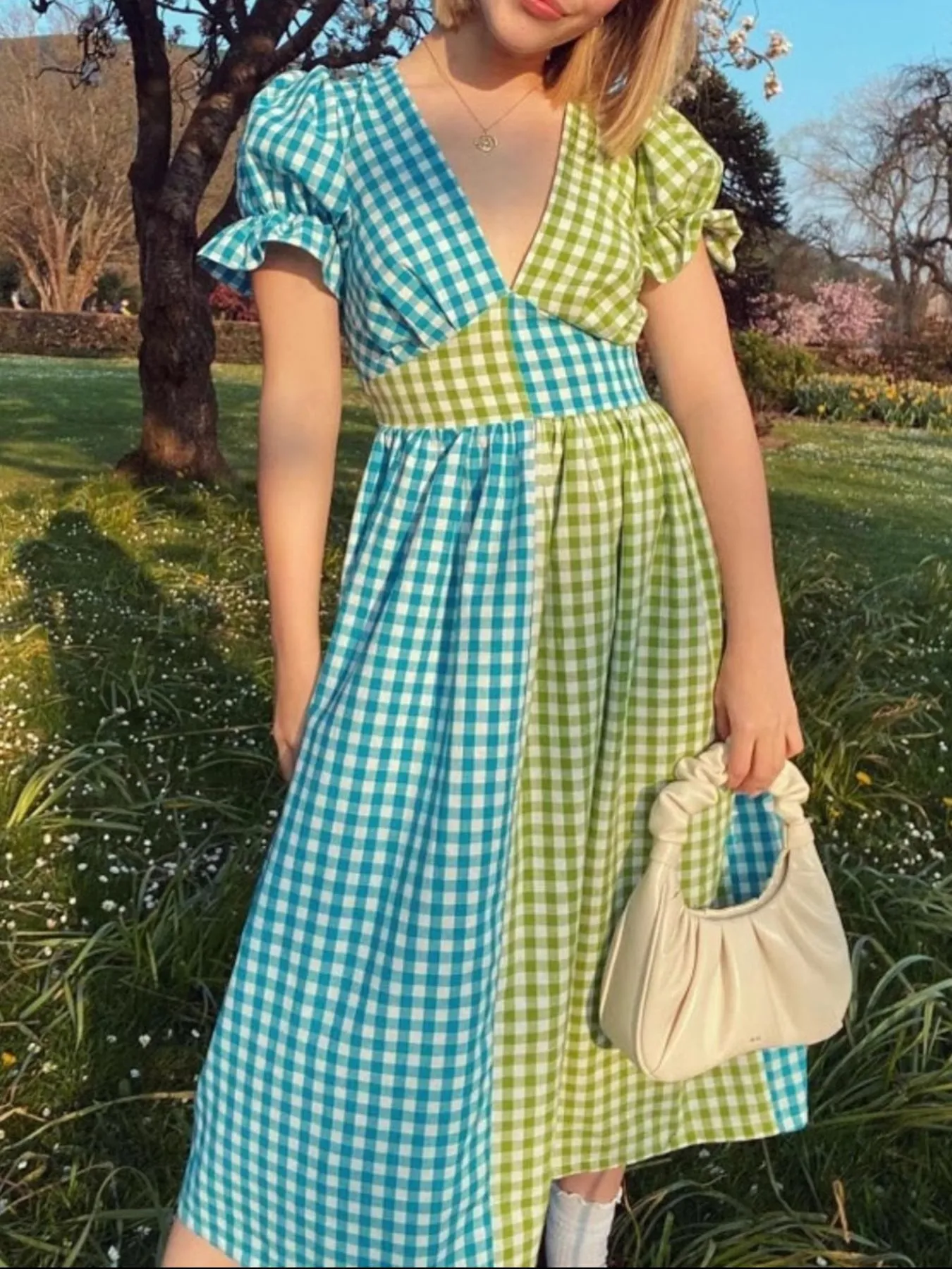 Plaid V-Neck Puff Sleeve Dress - Image 9
