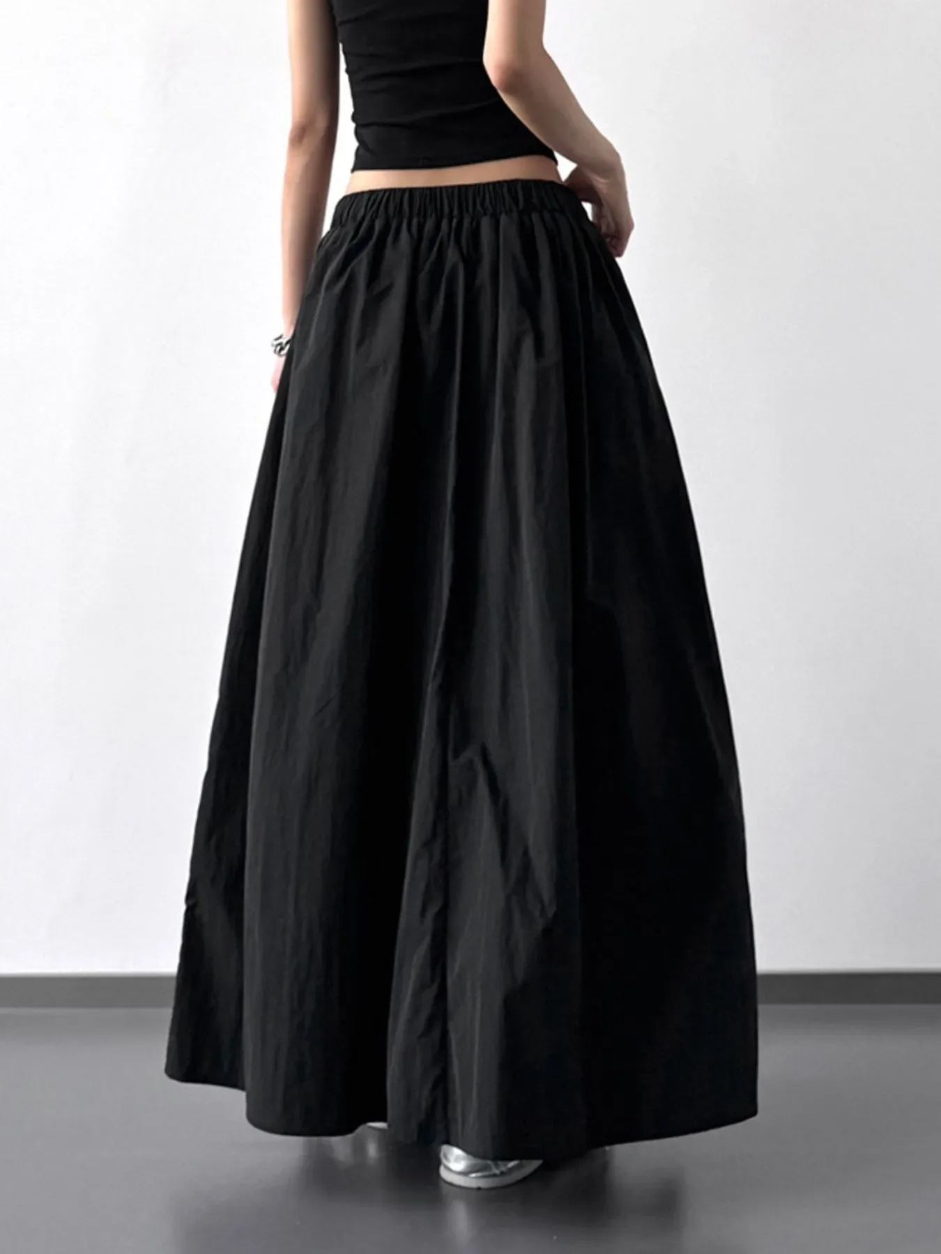 Pleated Linen Maxi Skirt - Image 7