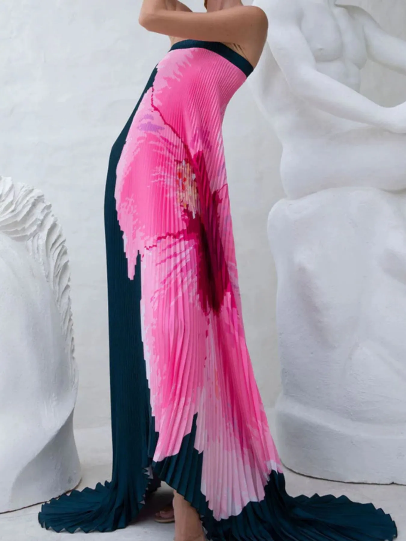 Pleated Printed Tube Floor Length Dress - Image 8
