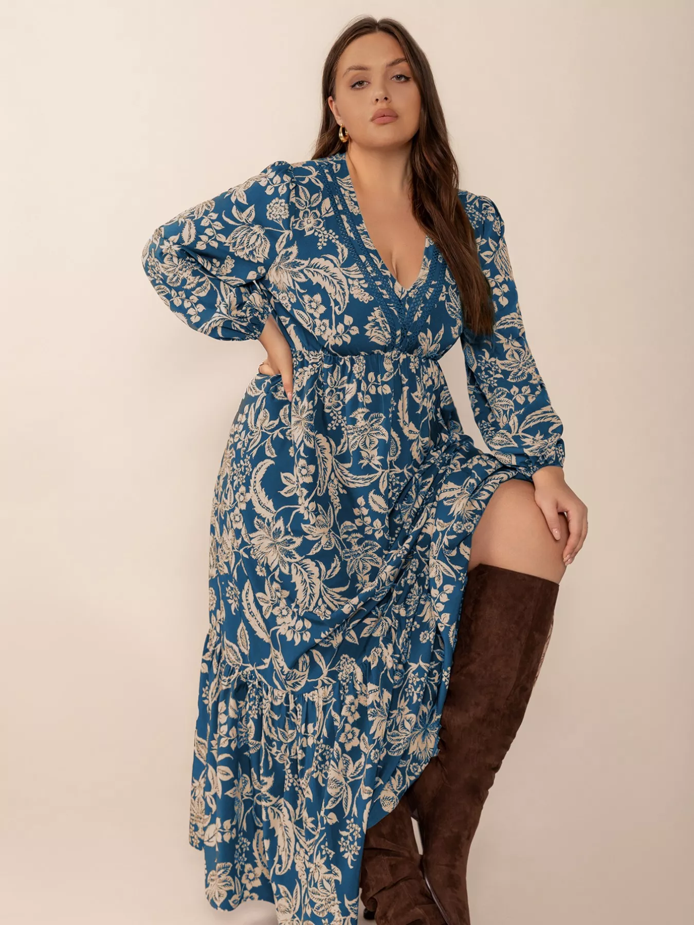 Plus Size Boho Floral Print Long Sleeve Maxi Dress - Image 4