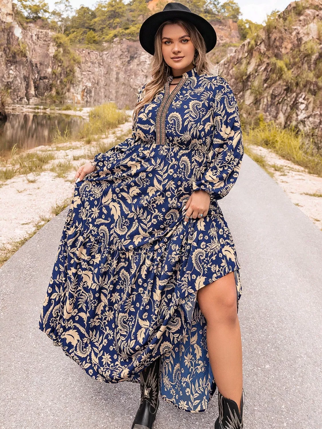 Plus Size Floral Print Long Sleeve Maxi Dress - Image 4