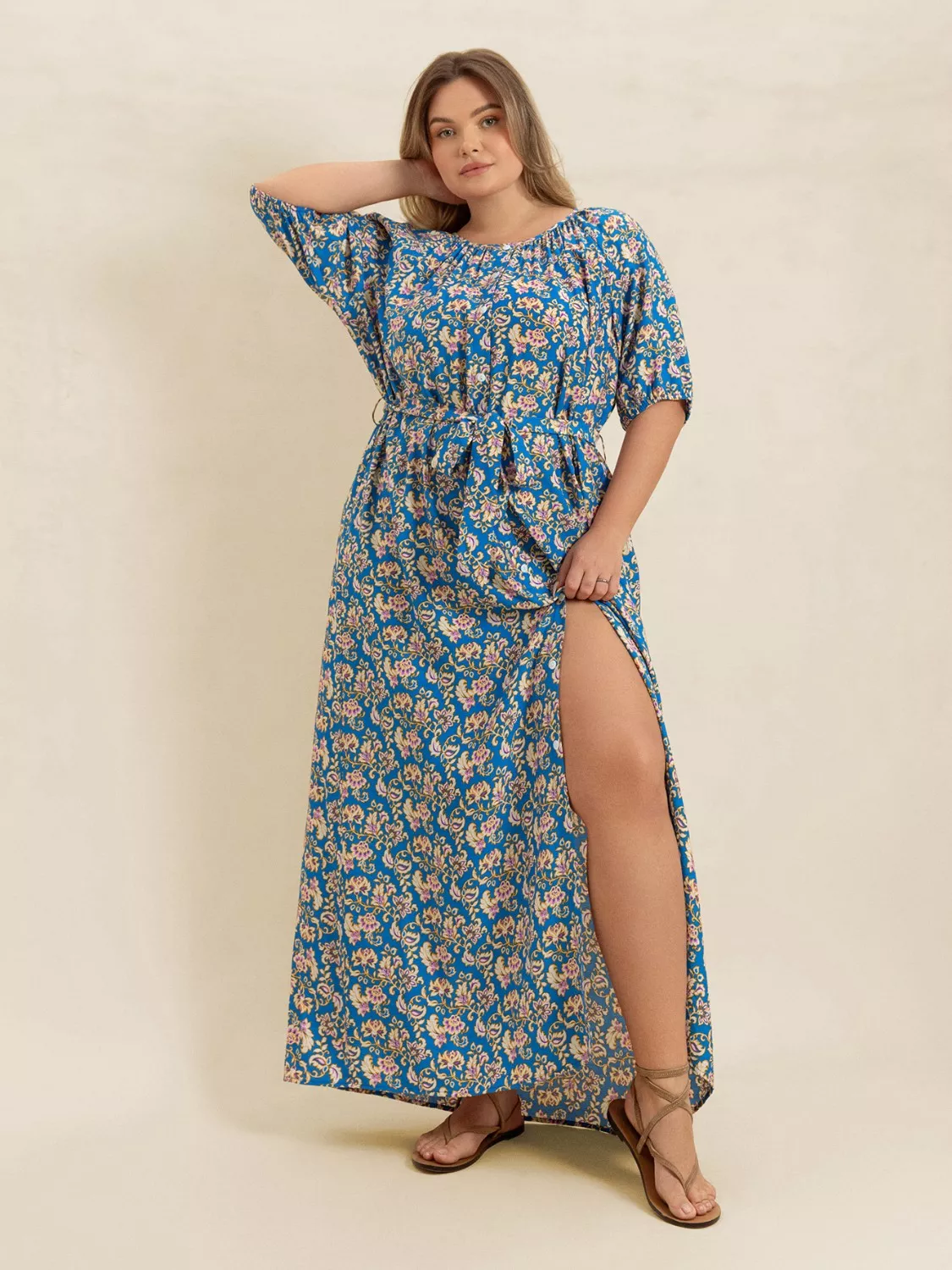 Plus Size Floral Print Maxi Dress with Side Slit - Image 4