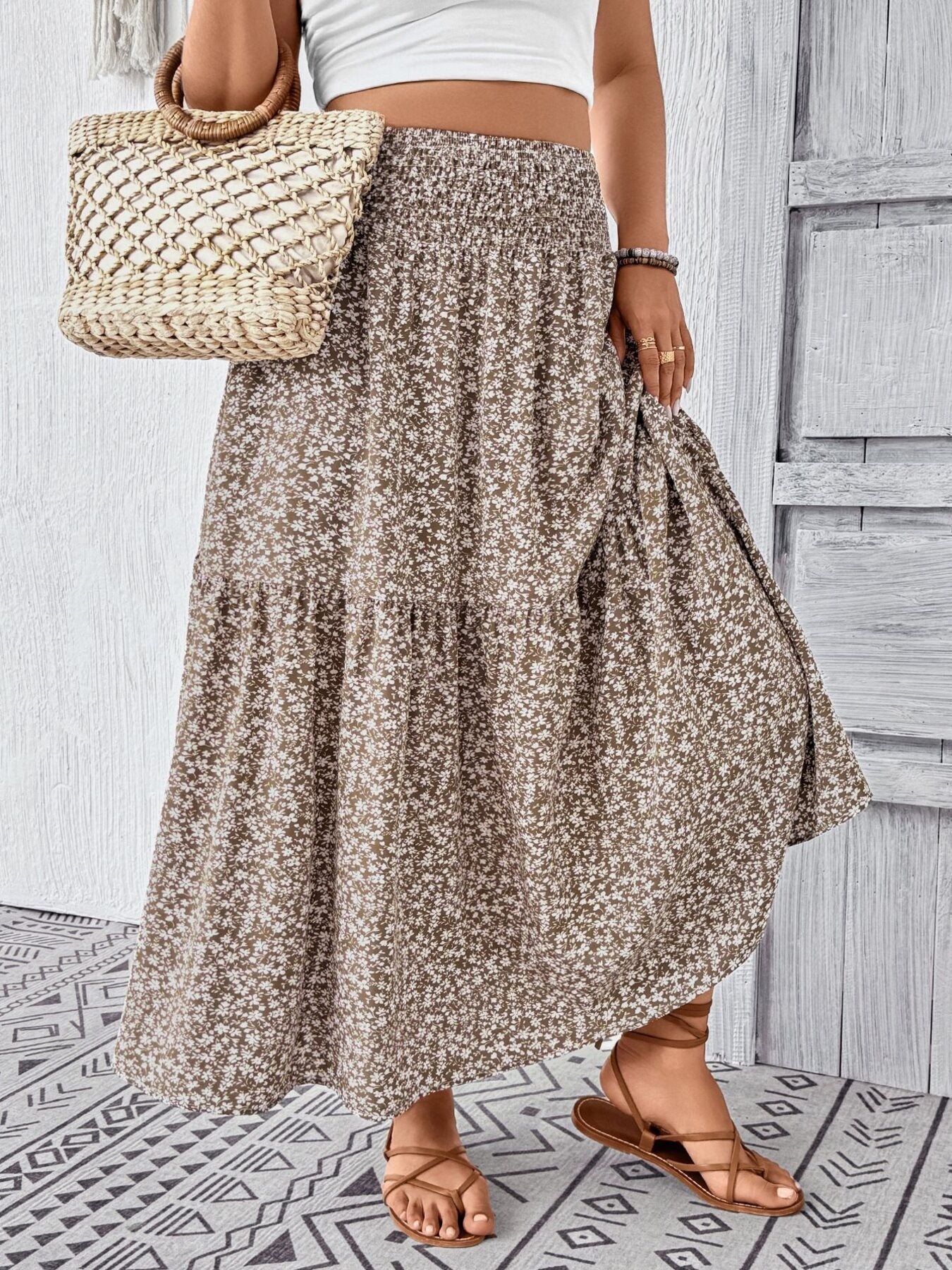 Plus Size Floral Print Tiered Skirt - Image 9