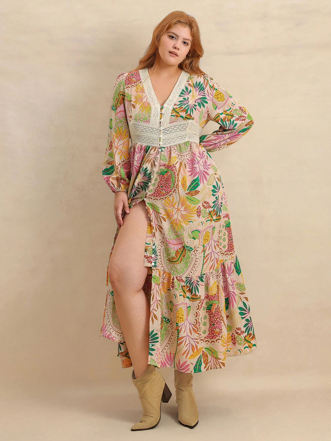 Plus Size Lace Detail Printed V-Neck Balloon Sleeve Dress - Image 4