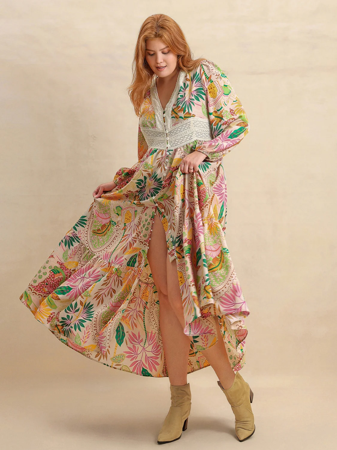 Plus Size Lace Detail Printed V-Neck Balloon Sleeve Dress - Image 7
