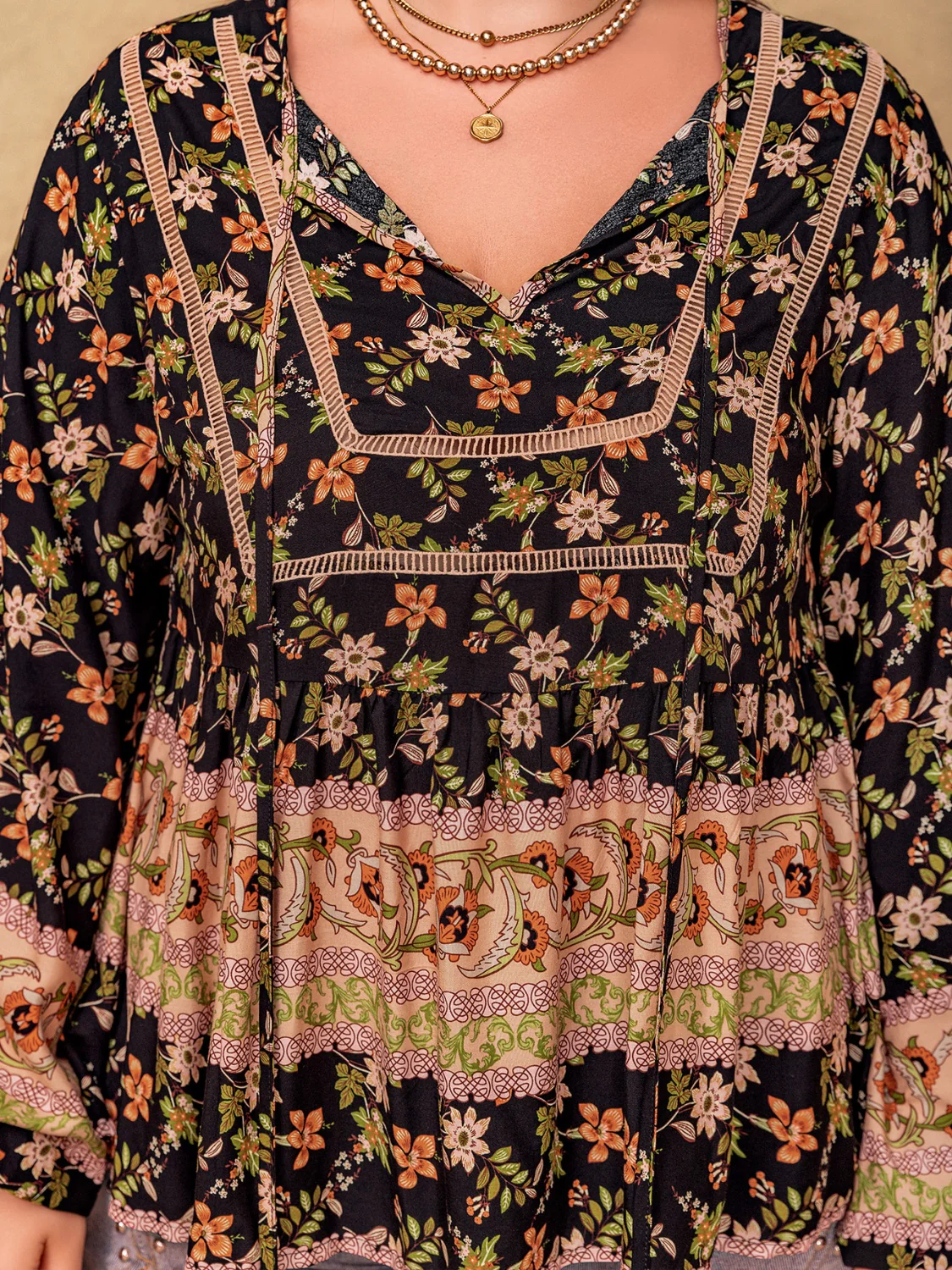 Plus Size Printed Tie Neck Balloon Sleeve Blouse - Image 6