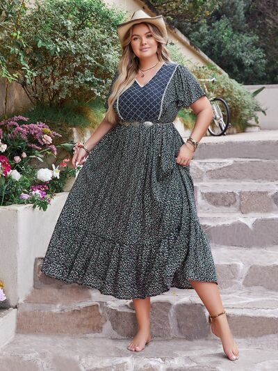 Plus Size Printed V-Neck Flutter Sleeve Midi Dress - Image 3