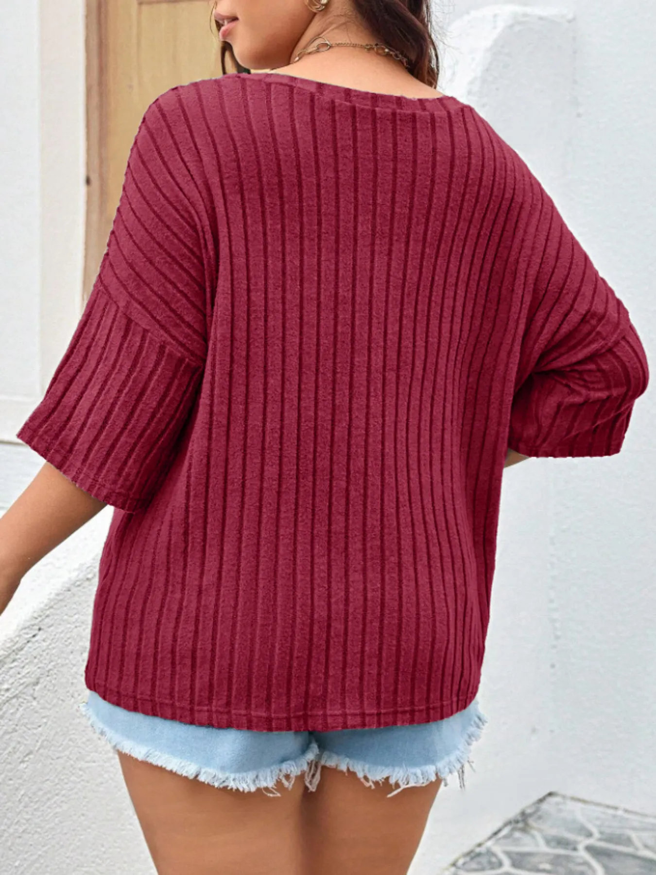 Plus Size V-Neck Ribbed Knit T-Shirt - Image 21