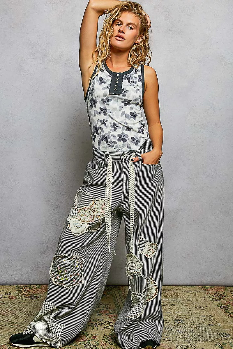 POL Floral Round Neck Cropped Ribbed Tank - Image 7