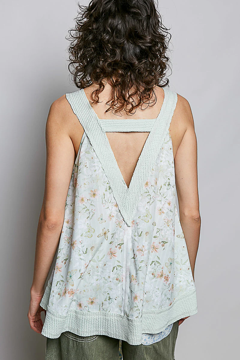 POL Floral V-Neck Tank with Front Pocket - Image 4
