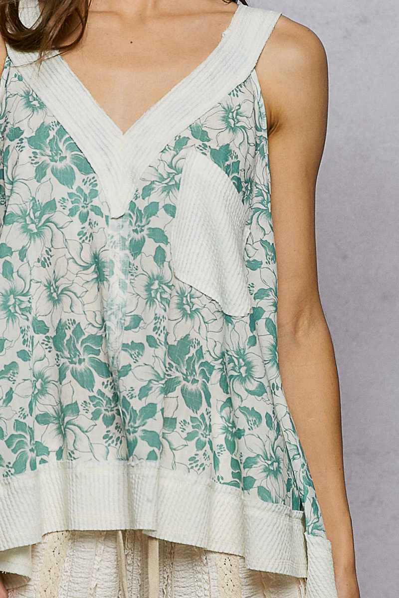 POL Floral V-Neck Tank with Front Pocket - Image 6