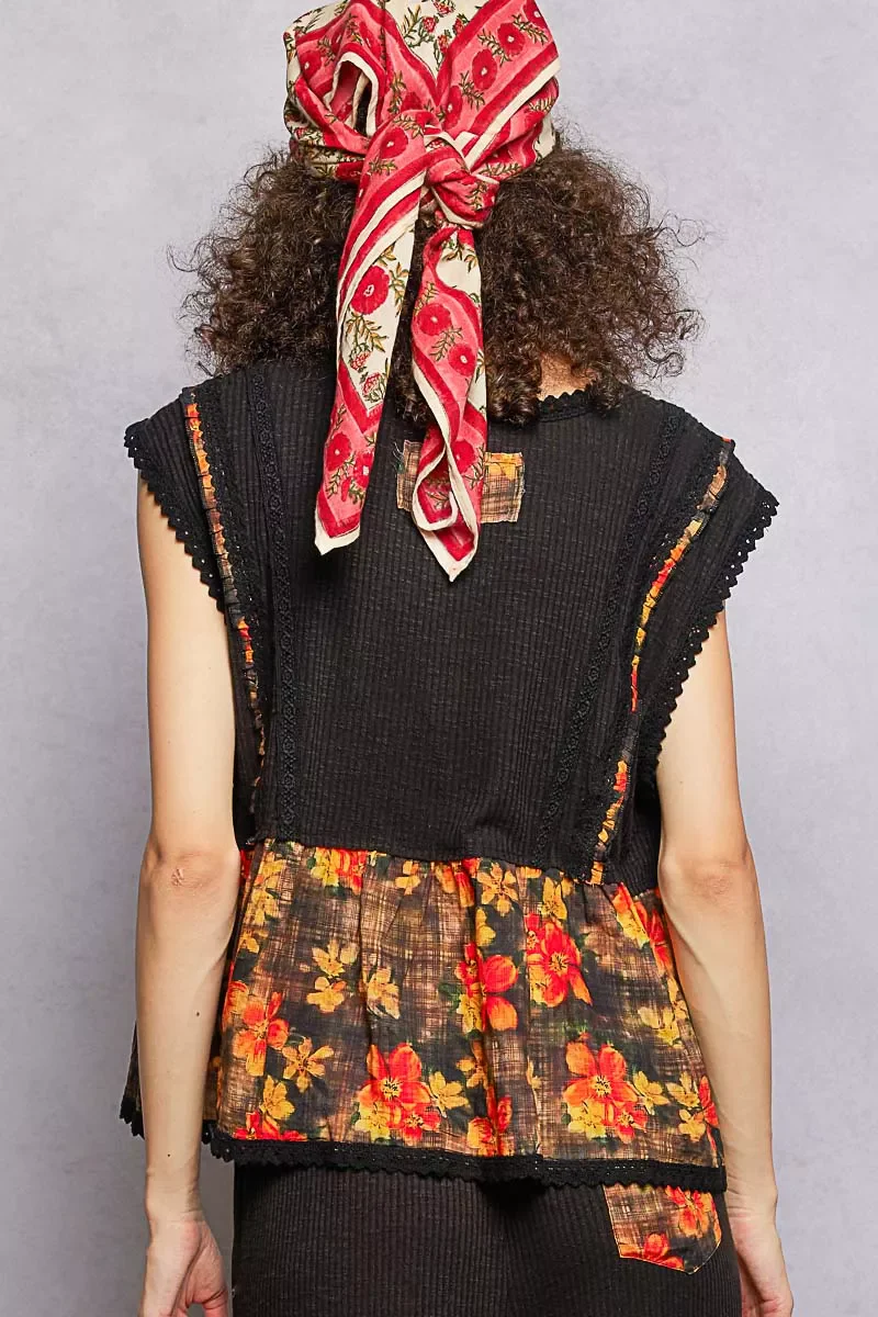 POL Lace Detail Floral Cropped Ruffled Top - Image 4
