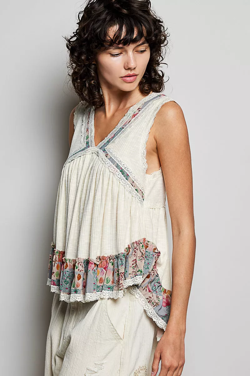POL Lace Detail Ruffled Ribbed Sleeveless Top with Floral Pattern Trim Detail - Image 3
