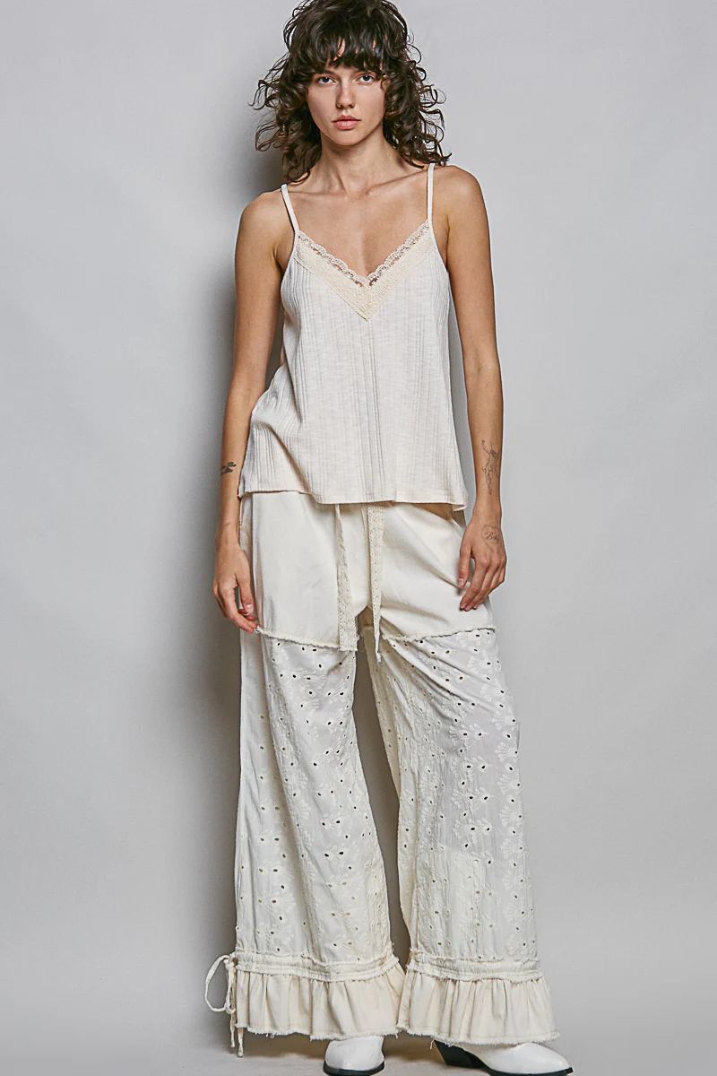POL Lace Detail V-Neck Textured Knit Cami - Image 5